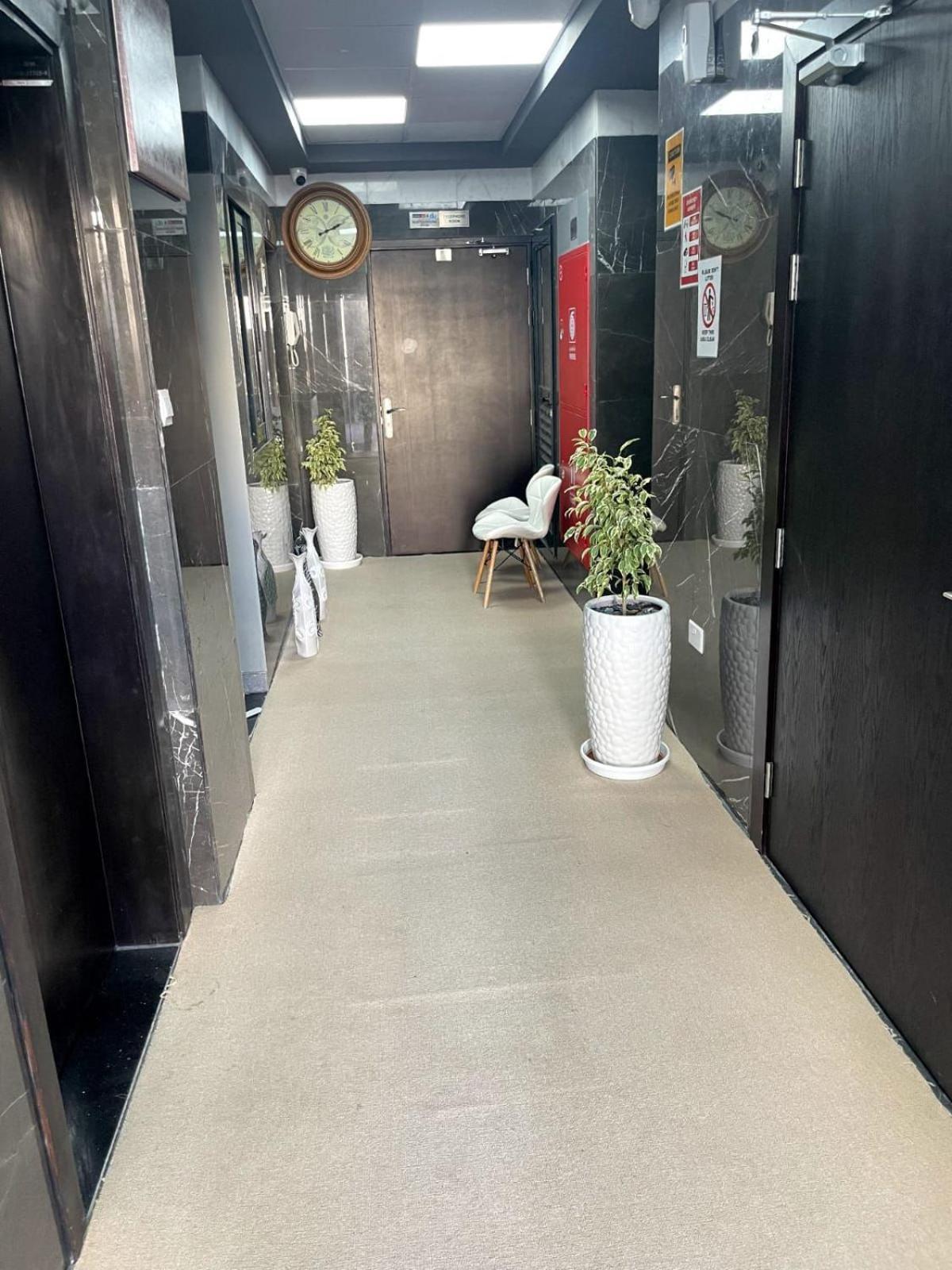 Apartment Ista Llc Dubai