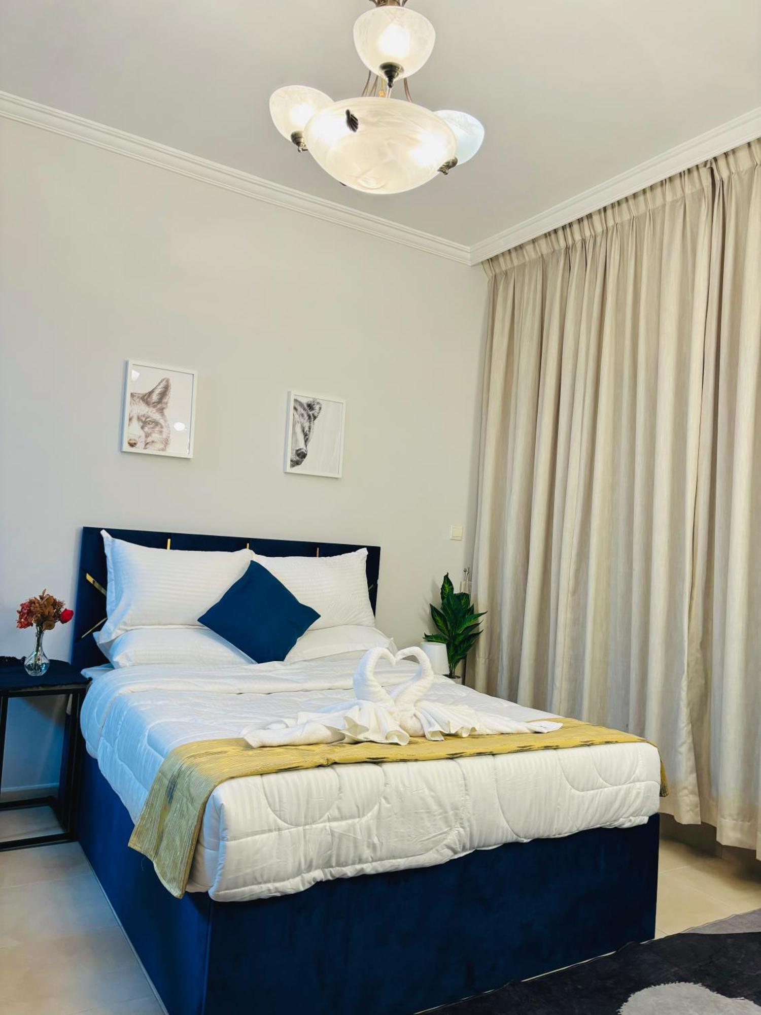 Apartamento Stunning With Rooftop Pool, Balcony & Gym *