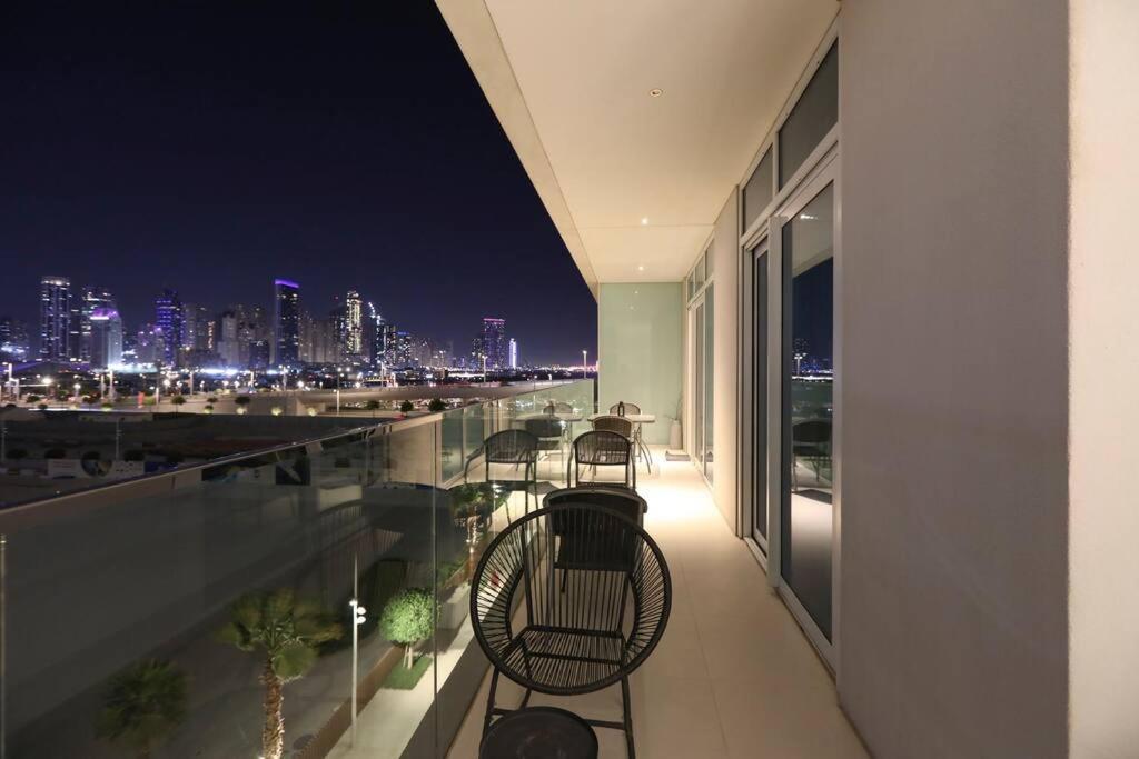 1br Beachfront With Sun Loungers At Palm Jumeirah