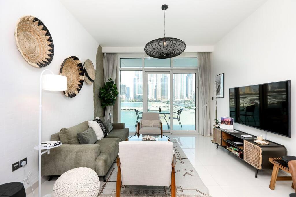1br Beachfront With Sun Loungers At Palm Jumeirah Apartment *