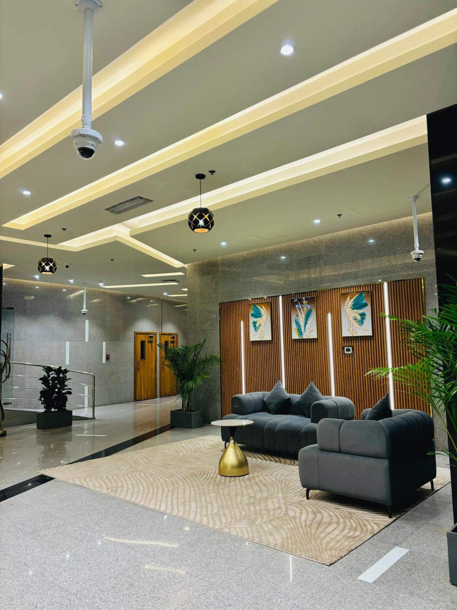 Stunning With Rooftop Pool, Balcony & Gym Apartamento Dubai