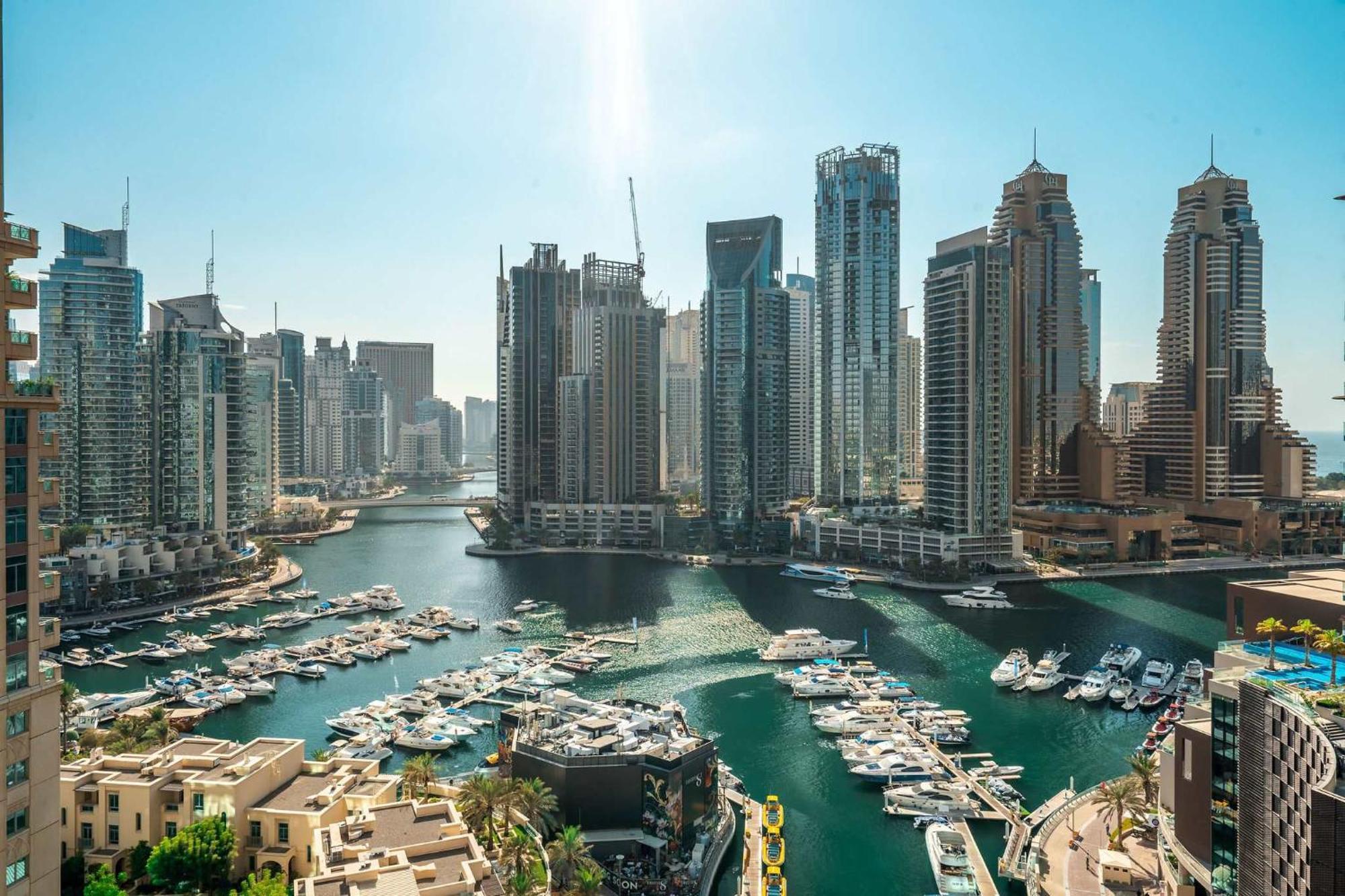 Silkhaus Chic 3bdr & Maid In Marina Dubai