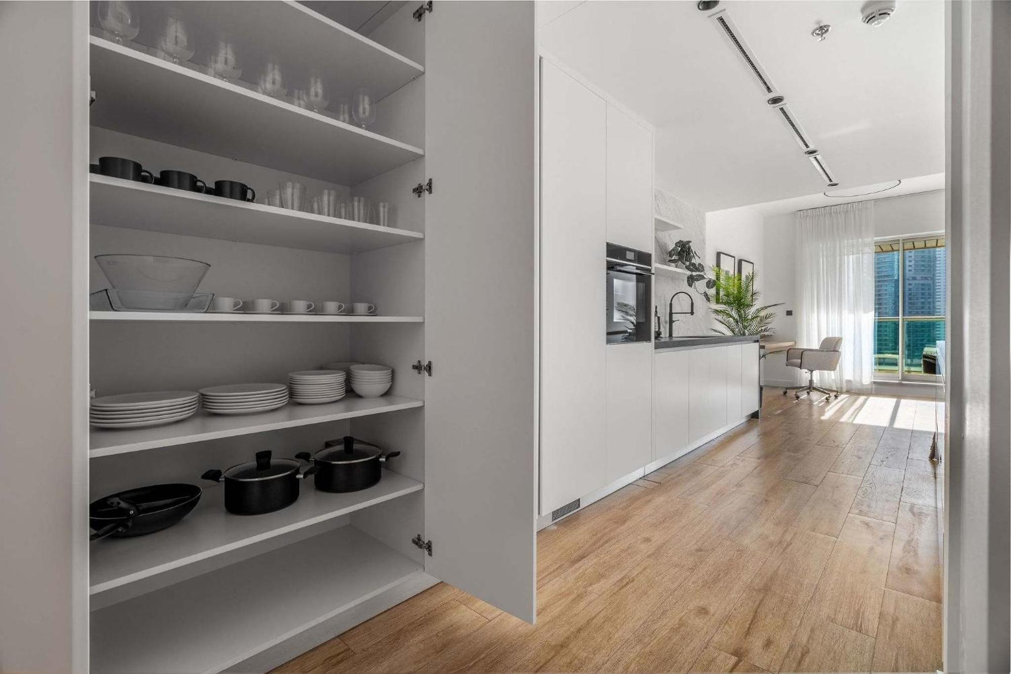 Apartment Silkhaus Chic 3bdr & Maid In Marina Dubai
