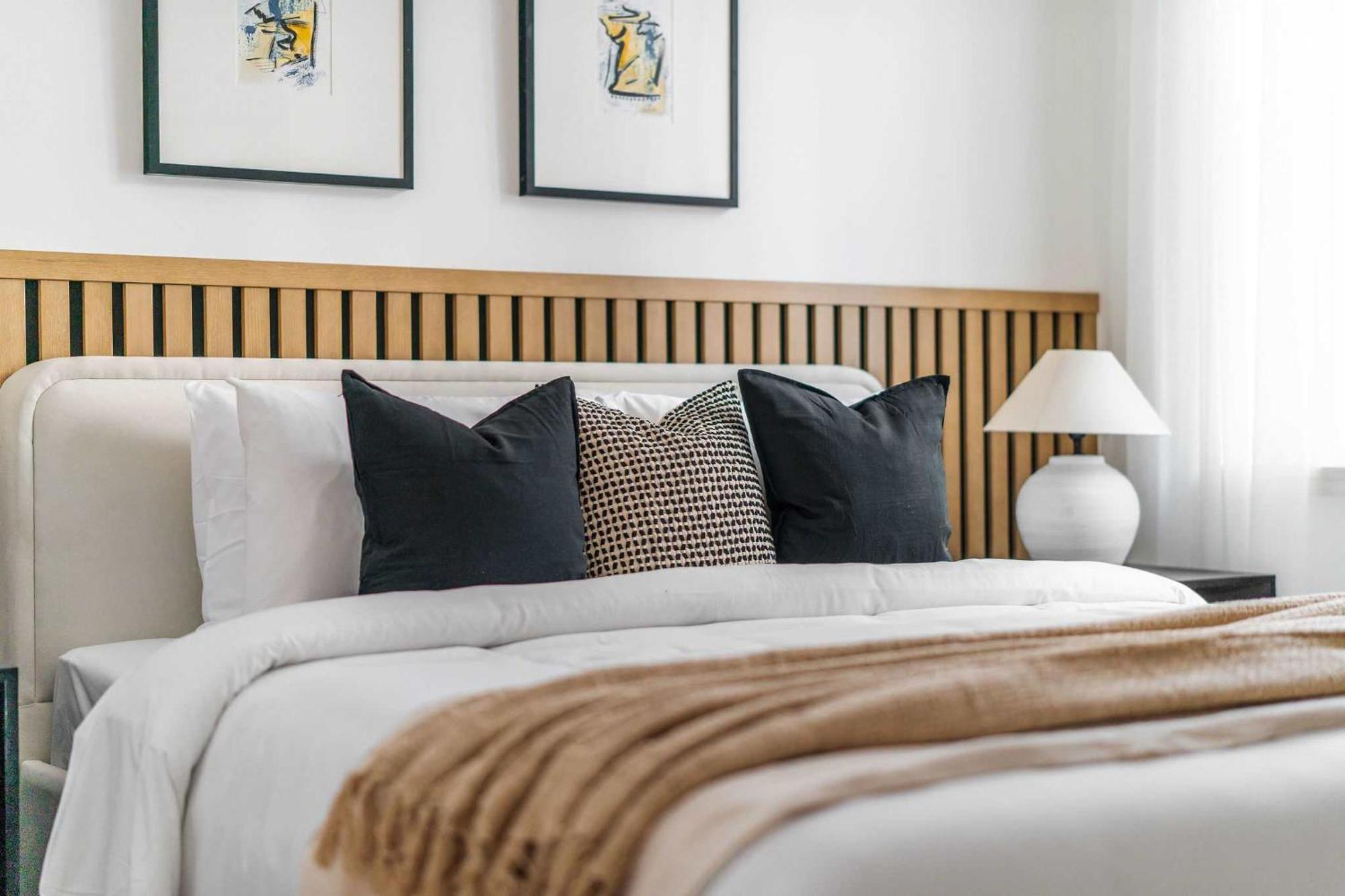 Silkhaus Chic 3bdr & Maid In Marina Dubai