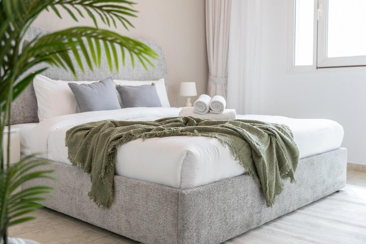 Charming 2-bedroom At Imperial Residences In Jvt