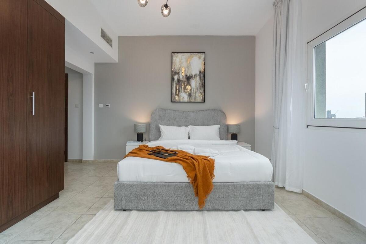 Charming 2-bedroom At Imperial Residences In Jvt Apartment