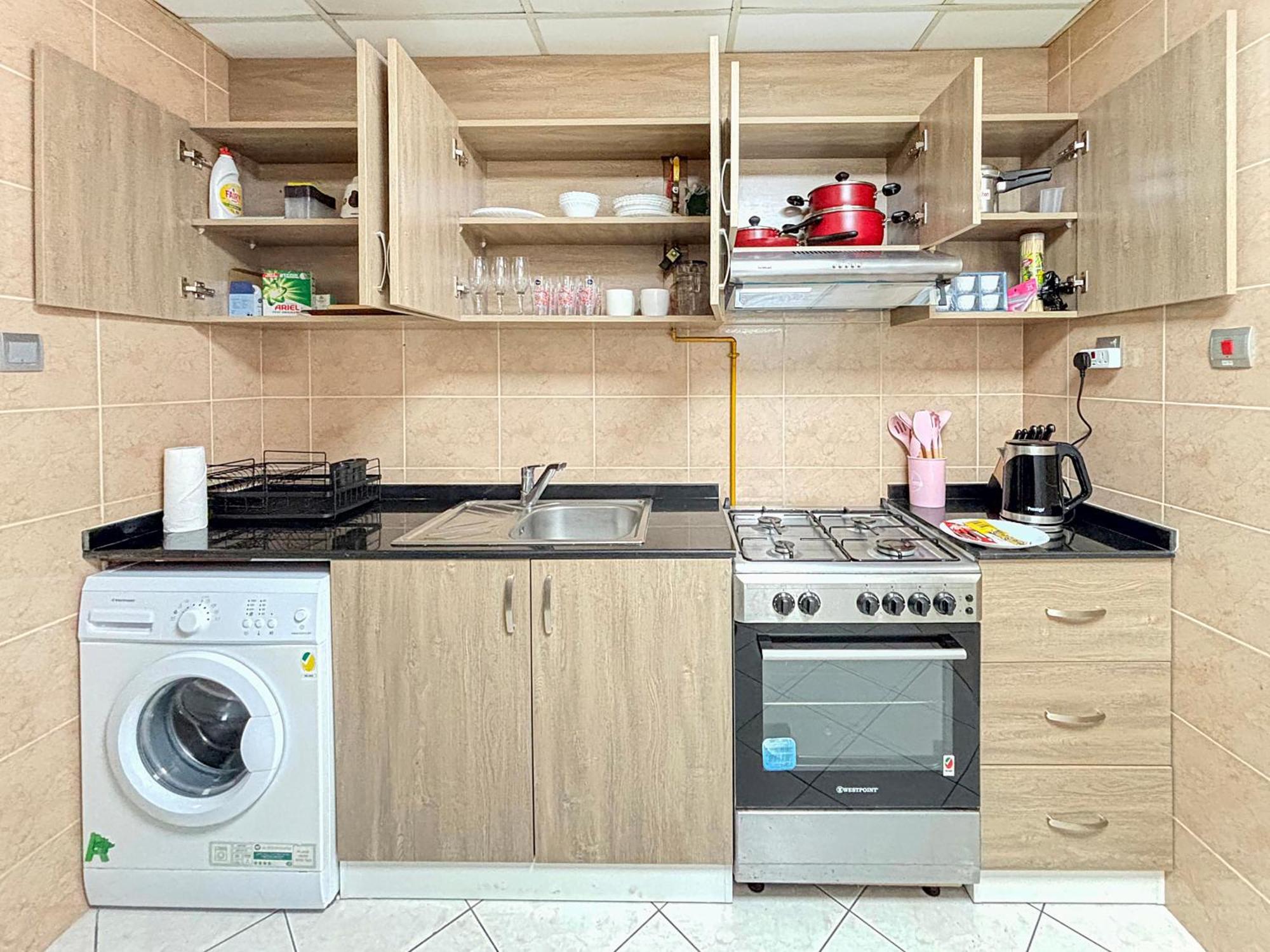 Lux 1br, Kingbed In Marina, 3mints Metro, 5mints Barasti Apartment