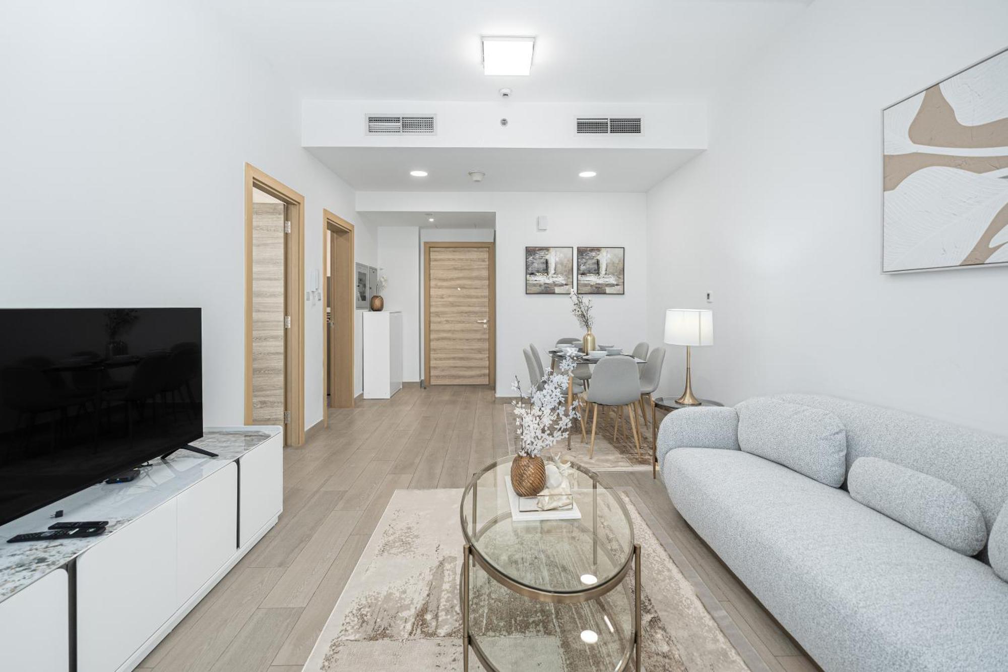 Apartment Escape24 Modern Bloom Tower Jumeirah Village Circle Jvc