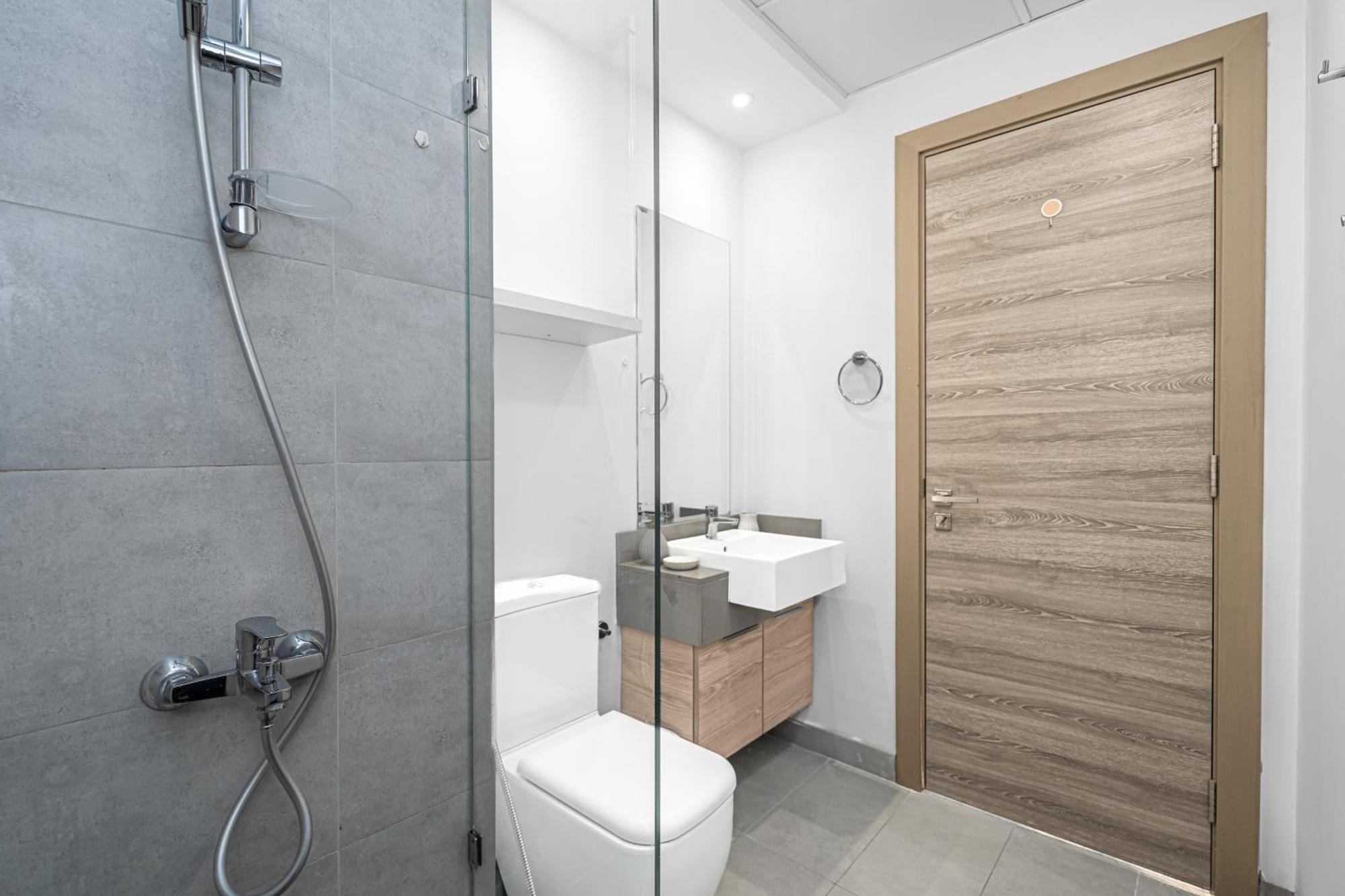 Escape24 Modern Bloom Tower Jumeirah Village Circle Jvc * Dubai