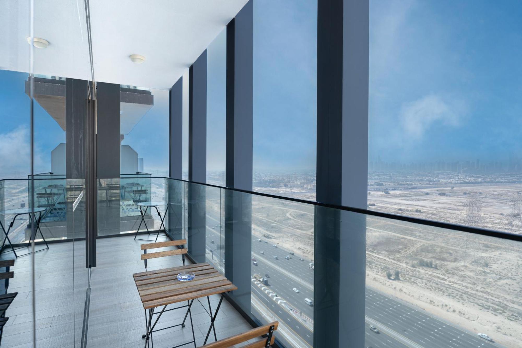 Apartment Escape24 Modern Bloom Tower Jumeirah Village Circle Jvc Dubai
