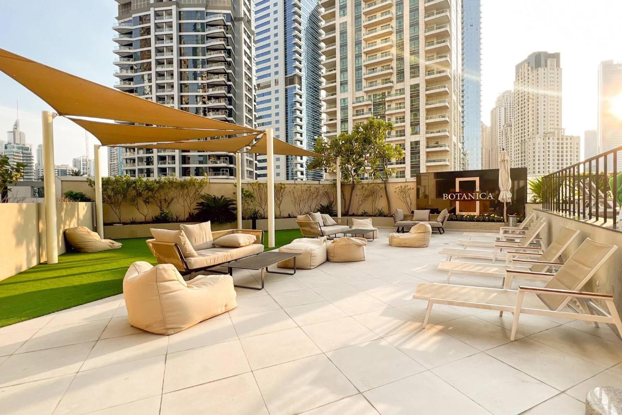 Stunning 1br With Palm Jumeriah View In Marina Dubai