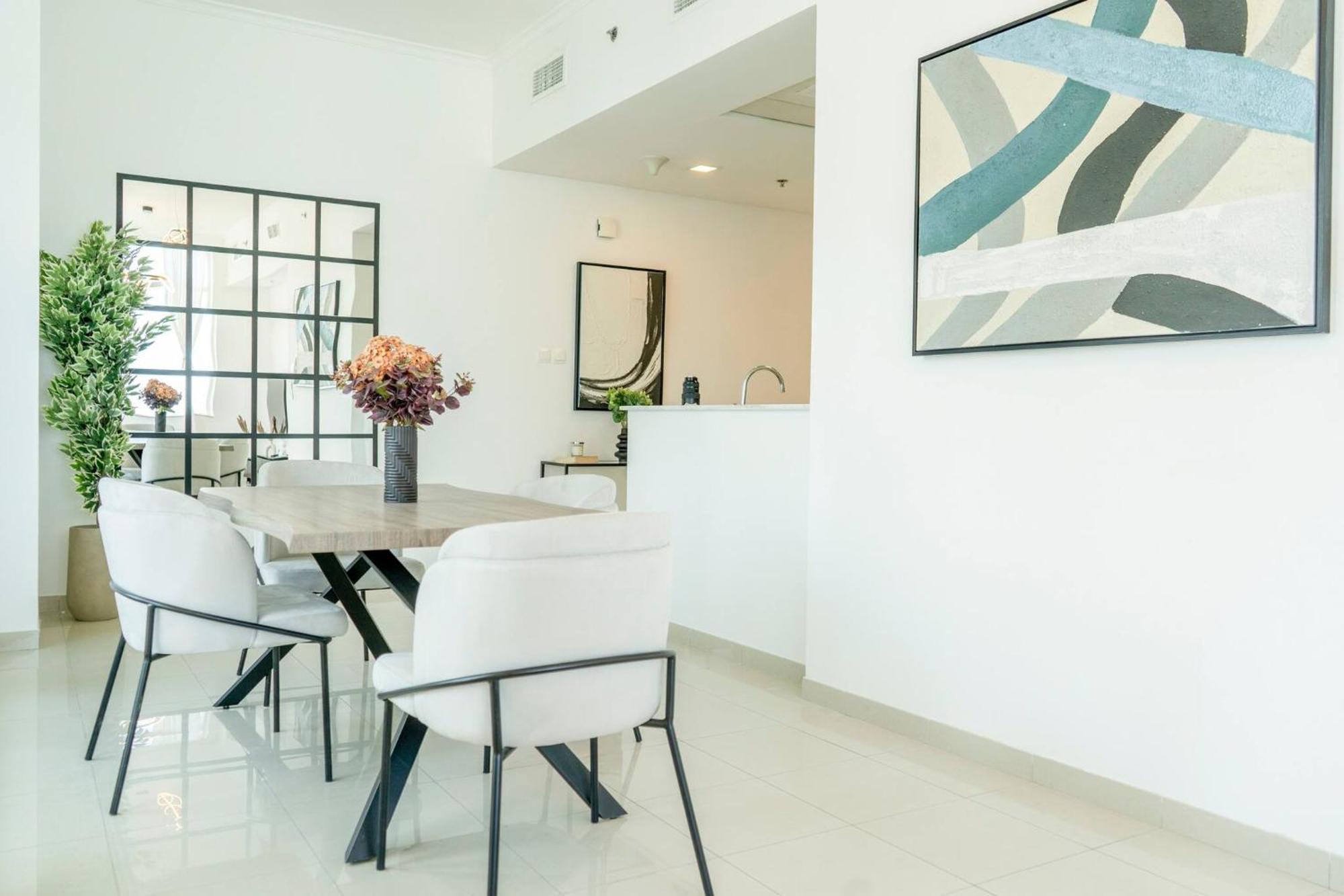 Apartment Stunning 1br With Palm Jumeriah View In Marina Dubai