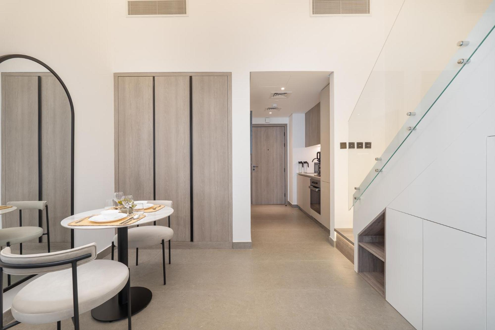 Apartment Trendy Loft In Oxford Terrace Jvc