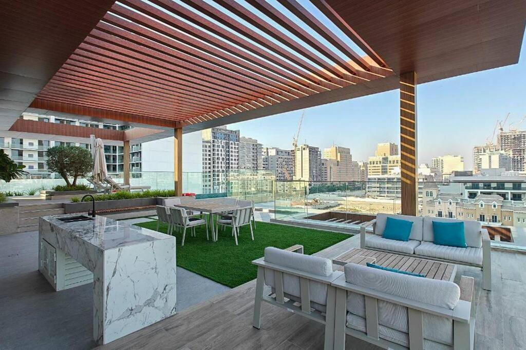 Trendy Loft In Oxford Terrace Jvc