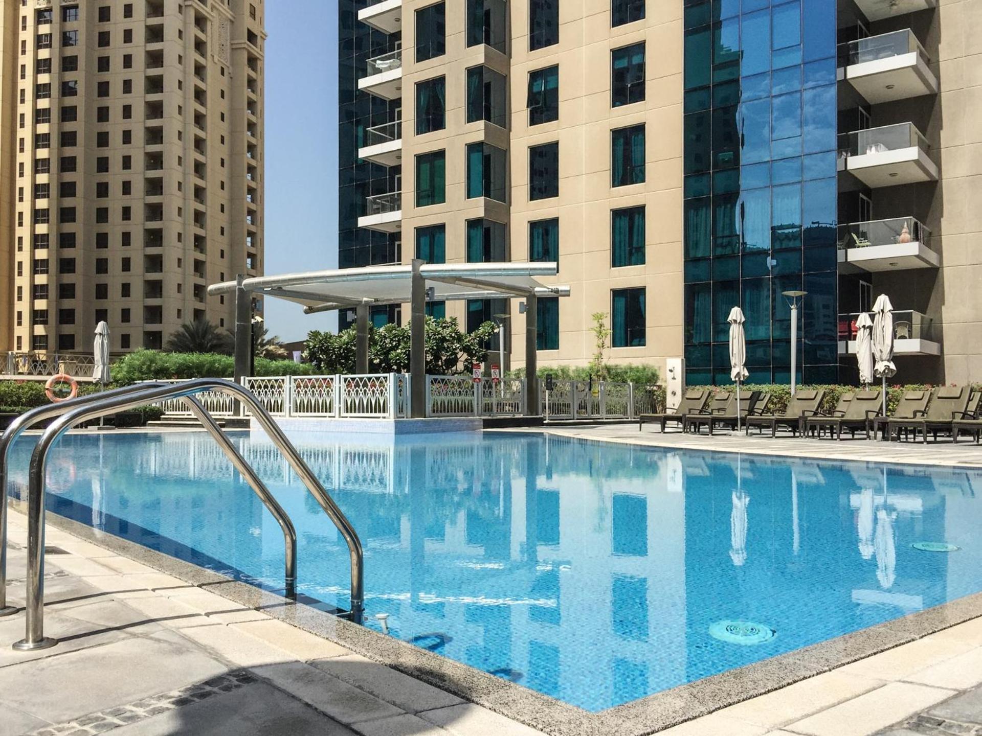 Apartment Marina Royale 3 Bedroom I Luxe Marina Harbour & Yacht Club Views I Nearby To A I Free Pool, Gym, Wi-fi And Parking I By Meerak Dubai