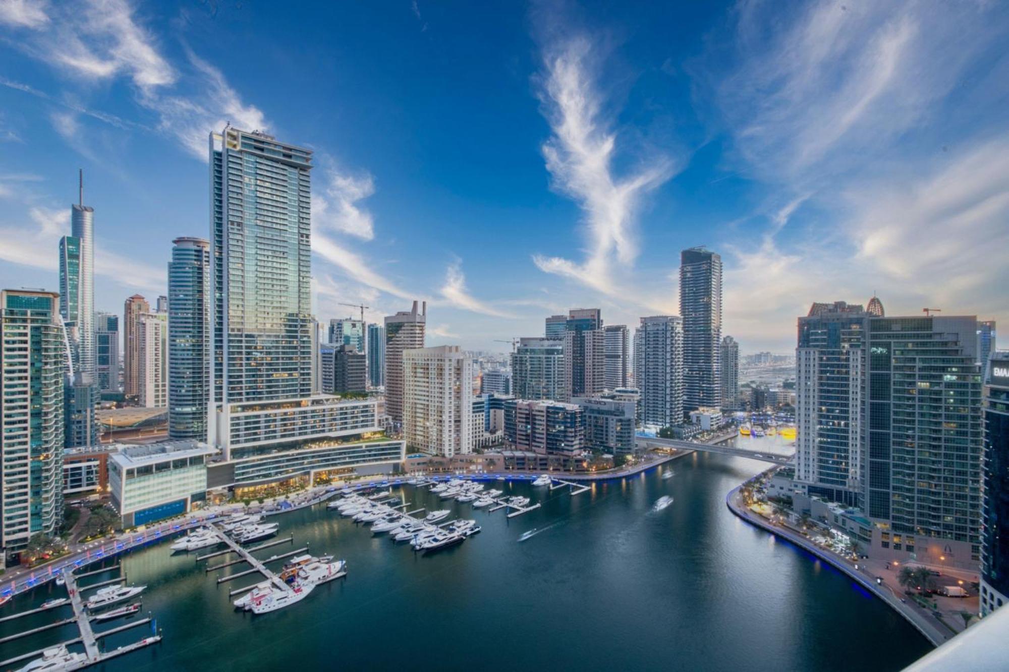 Marina Royale 3 Bedroom I Luxe Marina Harbour & Yacht Club Views I Nearby To A I Free Pool, Gym, Wi-fi And Parking I By Meerak Apartment