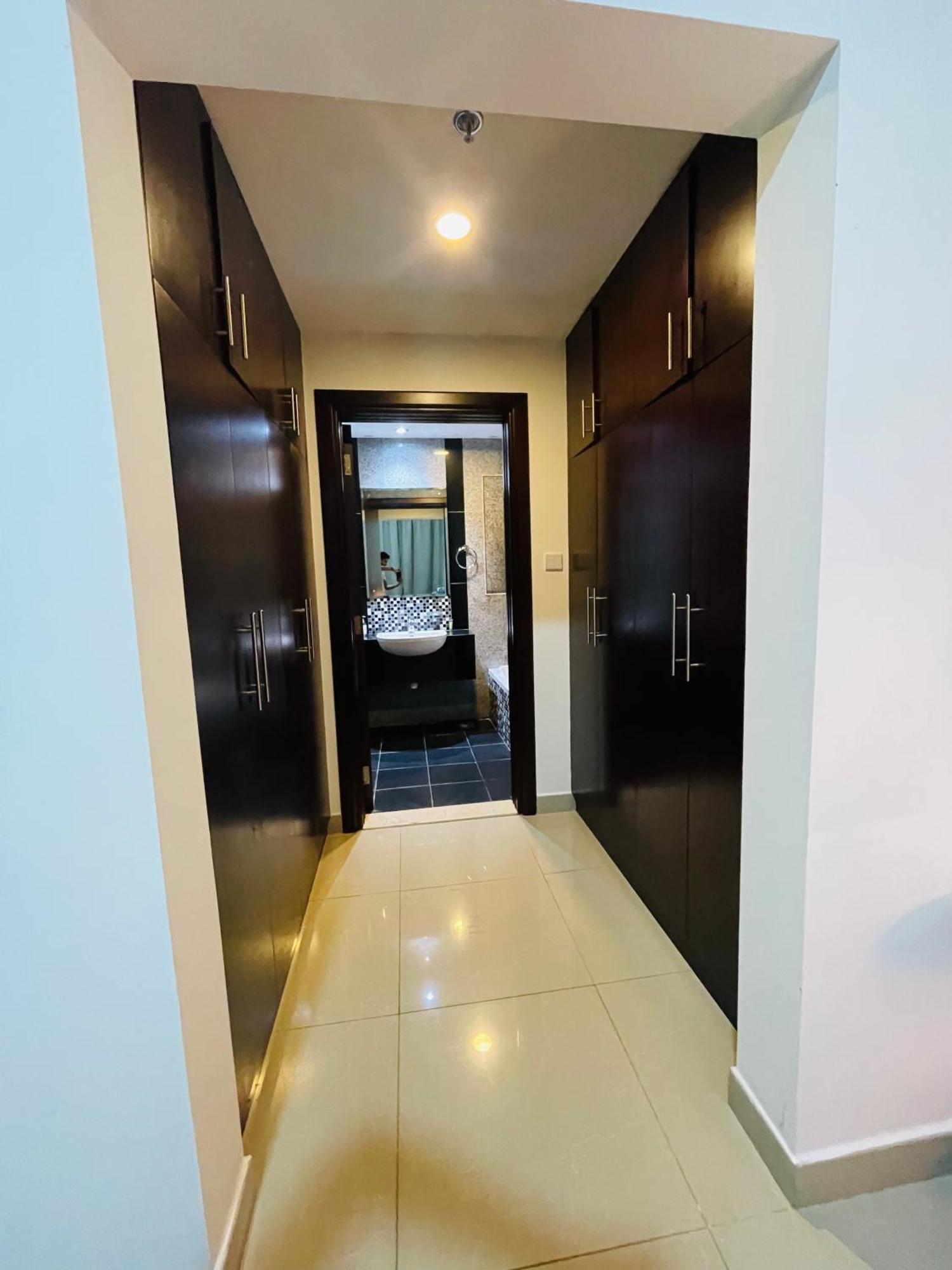 Stylish Fairview In Business Bay Canal View Marasi Drive Apartamento Dubai