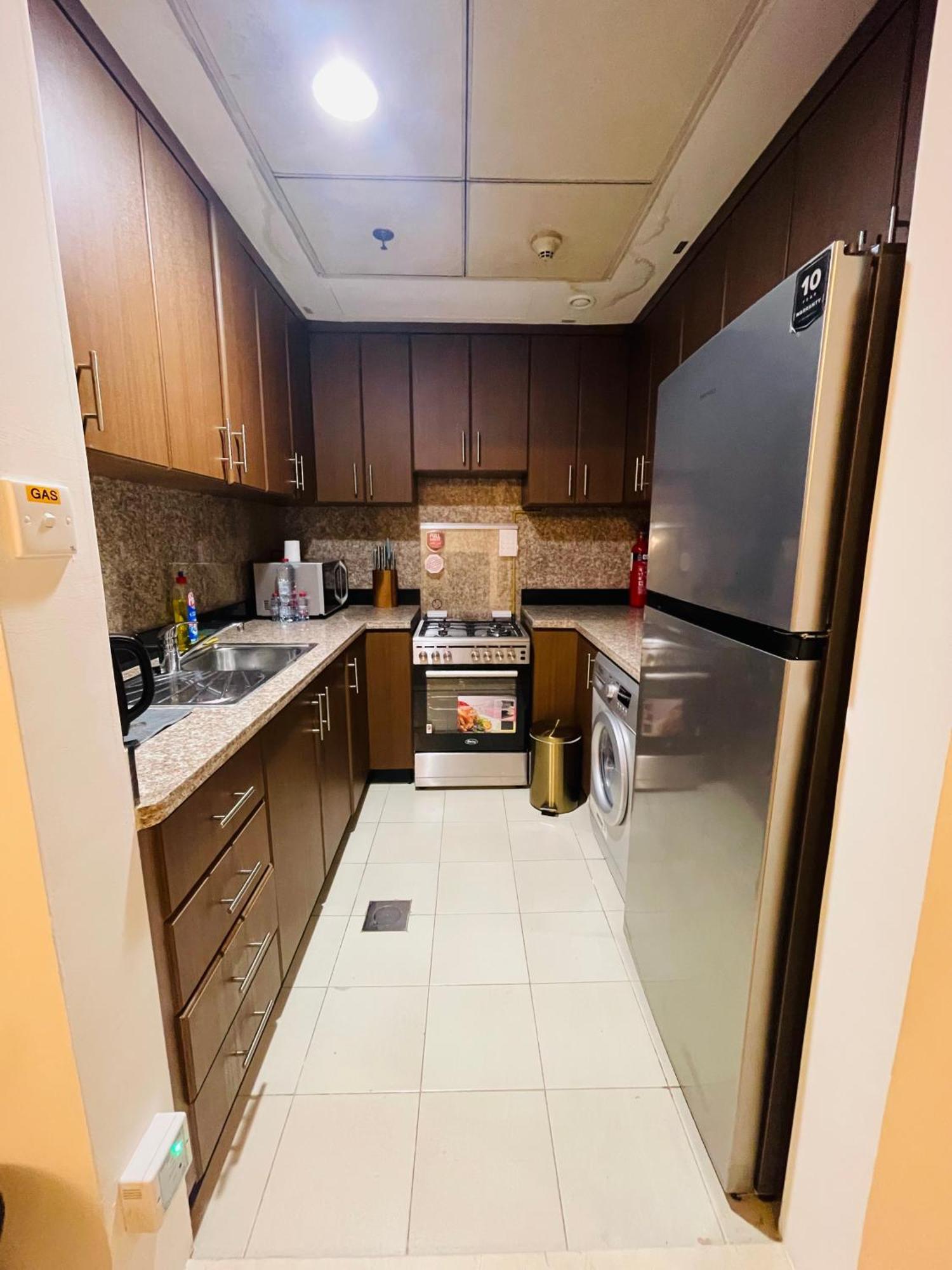 Stylish Fairview In Business Bay Canal View Marasi Drive Apartamento *