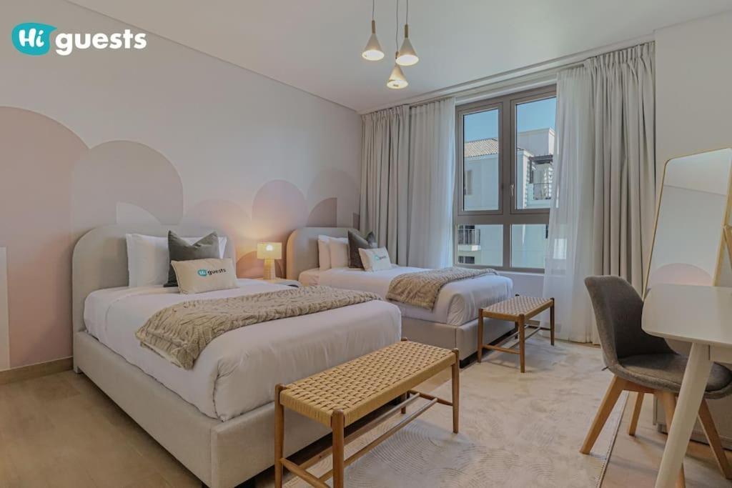 Apartment Higuests - Beachfront Living Stunning 4 Bedroom With Maid's *