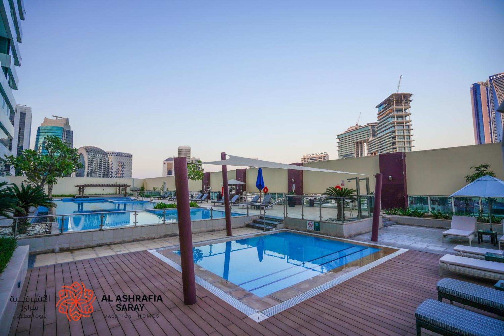 Alashrafia Saray- Classy 1bdr In Canal Views Apartment Dubai
