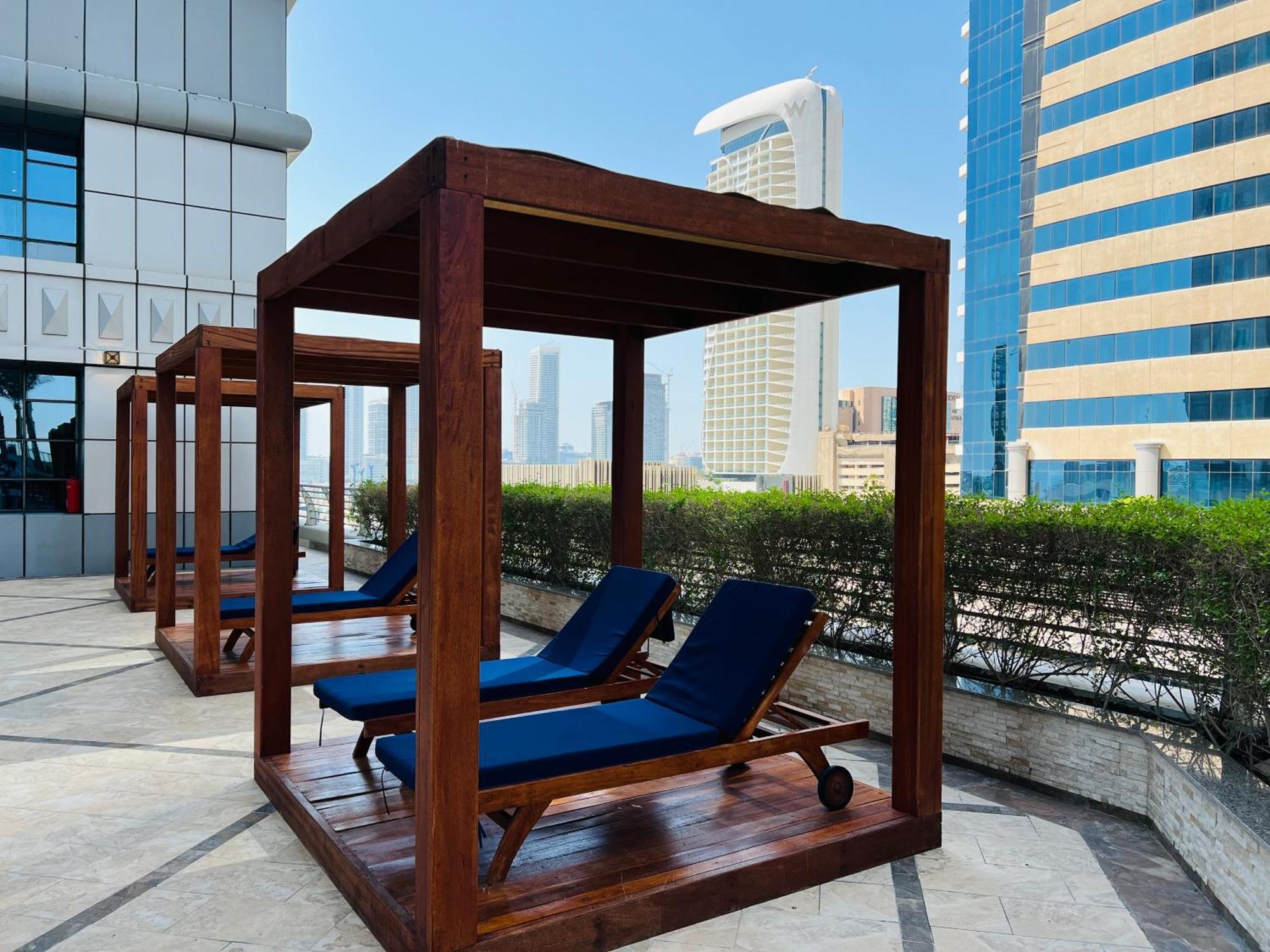 Apartment Opp And Club, Next To Marina Walk, Luxury *
