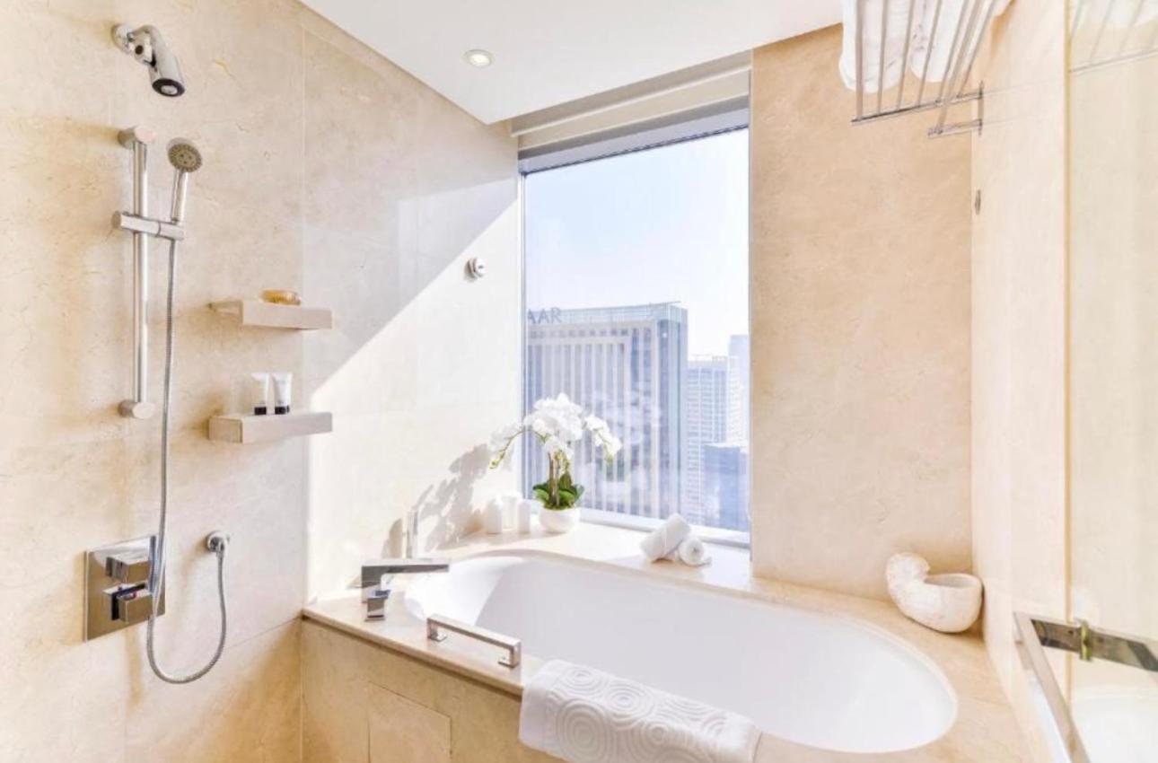 Address Marina Mall Suites - Full Marina Views, Balcony, Kitchen & Parking * Dubai