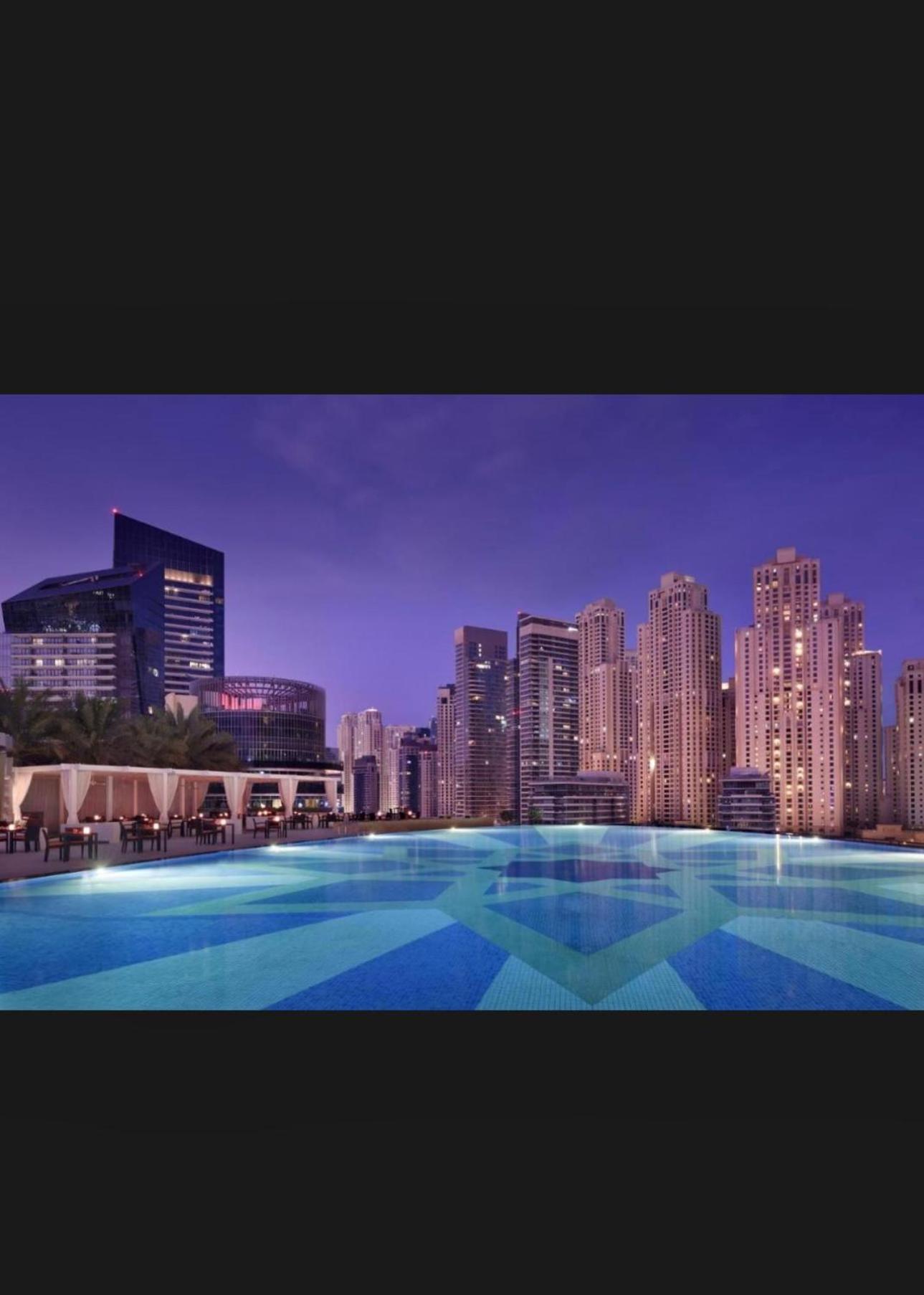 Address Marina Mall Suites - Full Marina Views, Balcony, Kitchen & Parking Daire