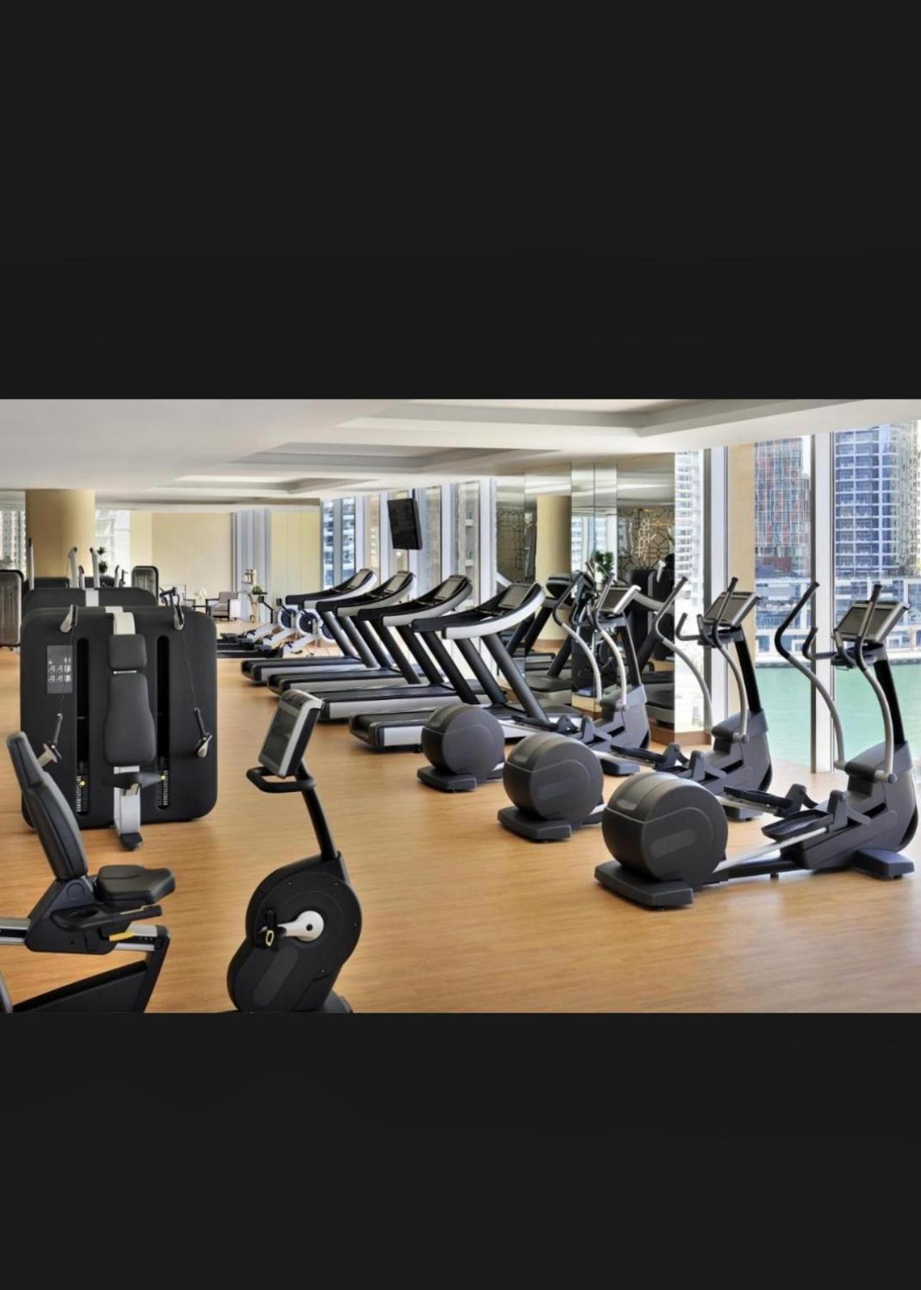 Address Marina Mall Suites - Full Marina Views, Balcony, Kitchen & Parking Dubai