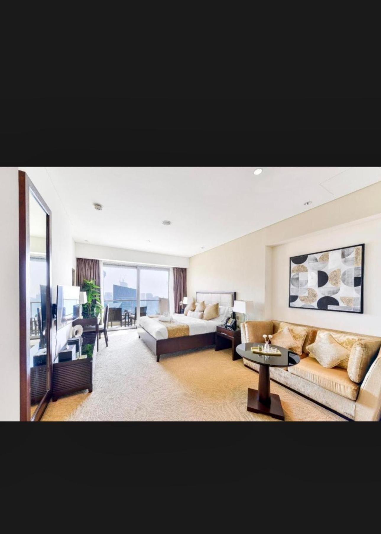 Daire Address Marina Mall Suites - Full Marina Views, Balcony, Kitchen & Parking *