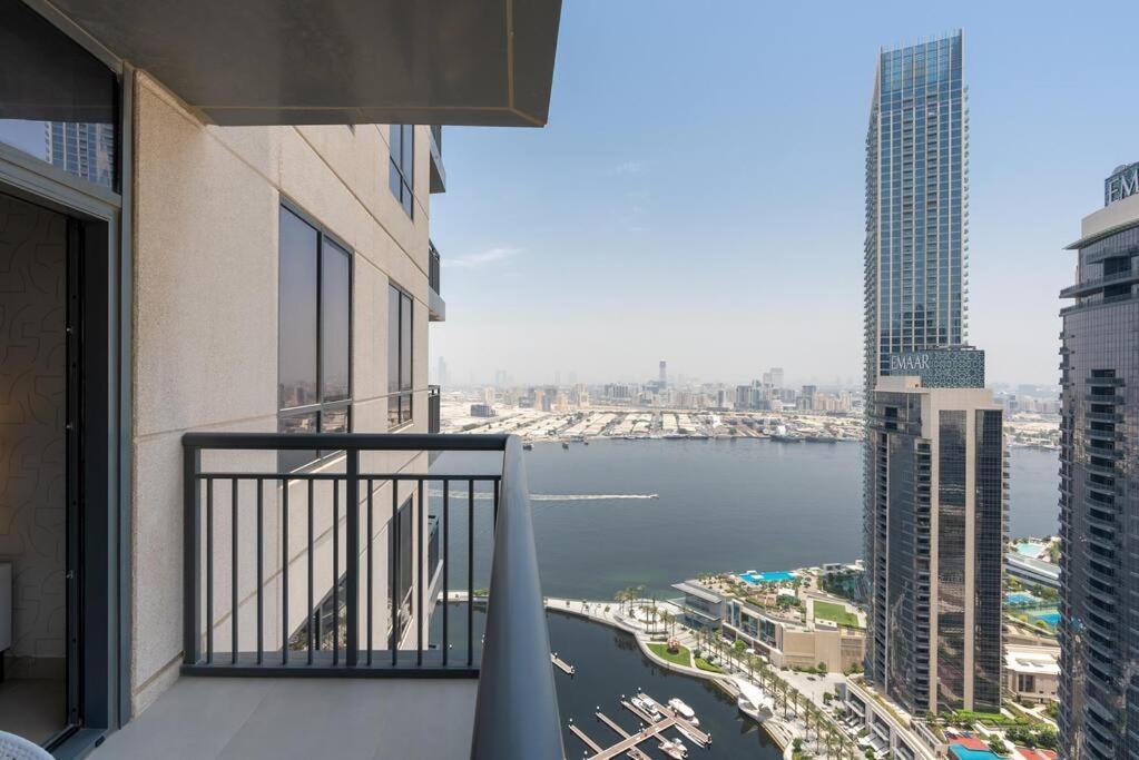 Skyline Huge 1 Bedroom Creek Apartment