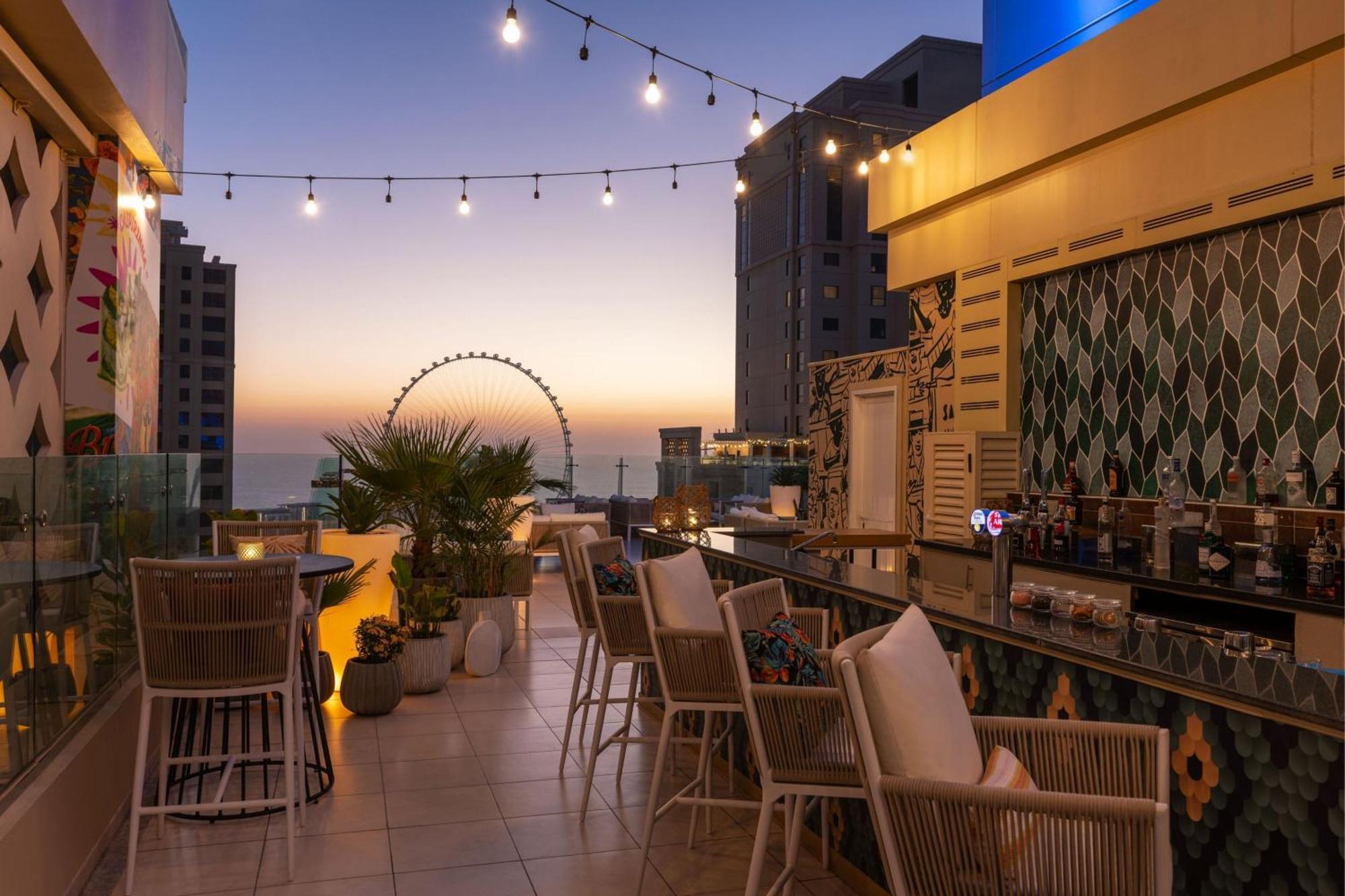 Delta By Marriott Jumeirah Beach, 4*