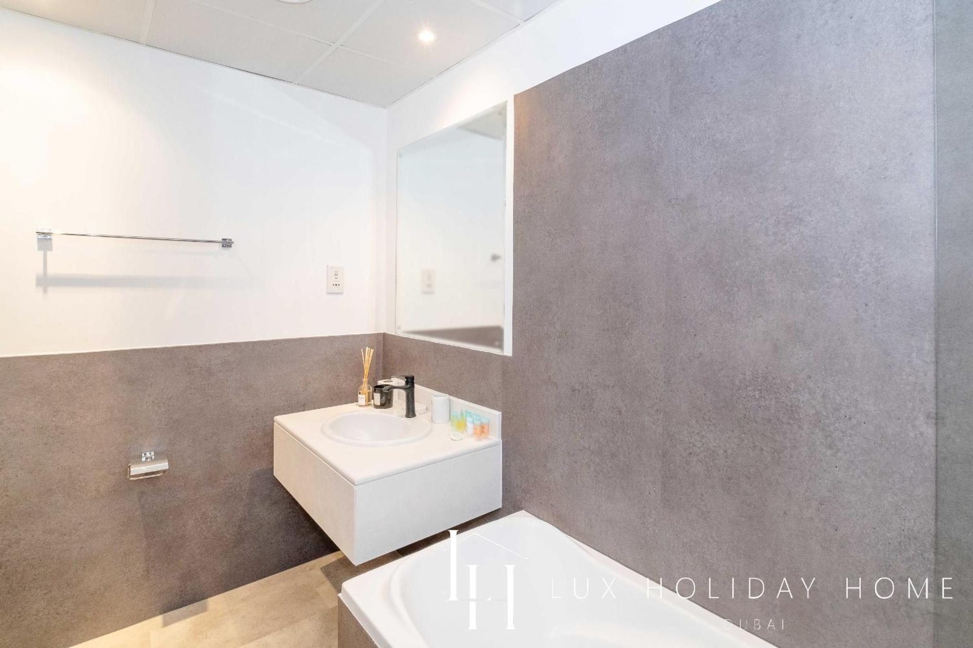 Lux The Luxurious Jbr * Dubai