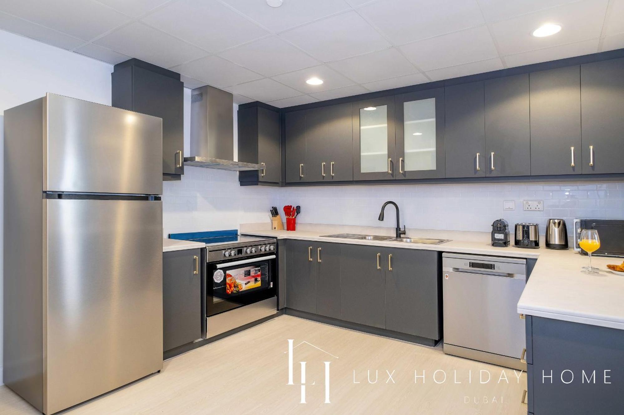 Lux The Luxurious Jbr * Dubai