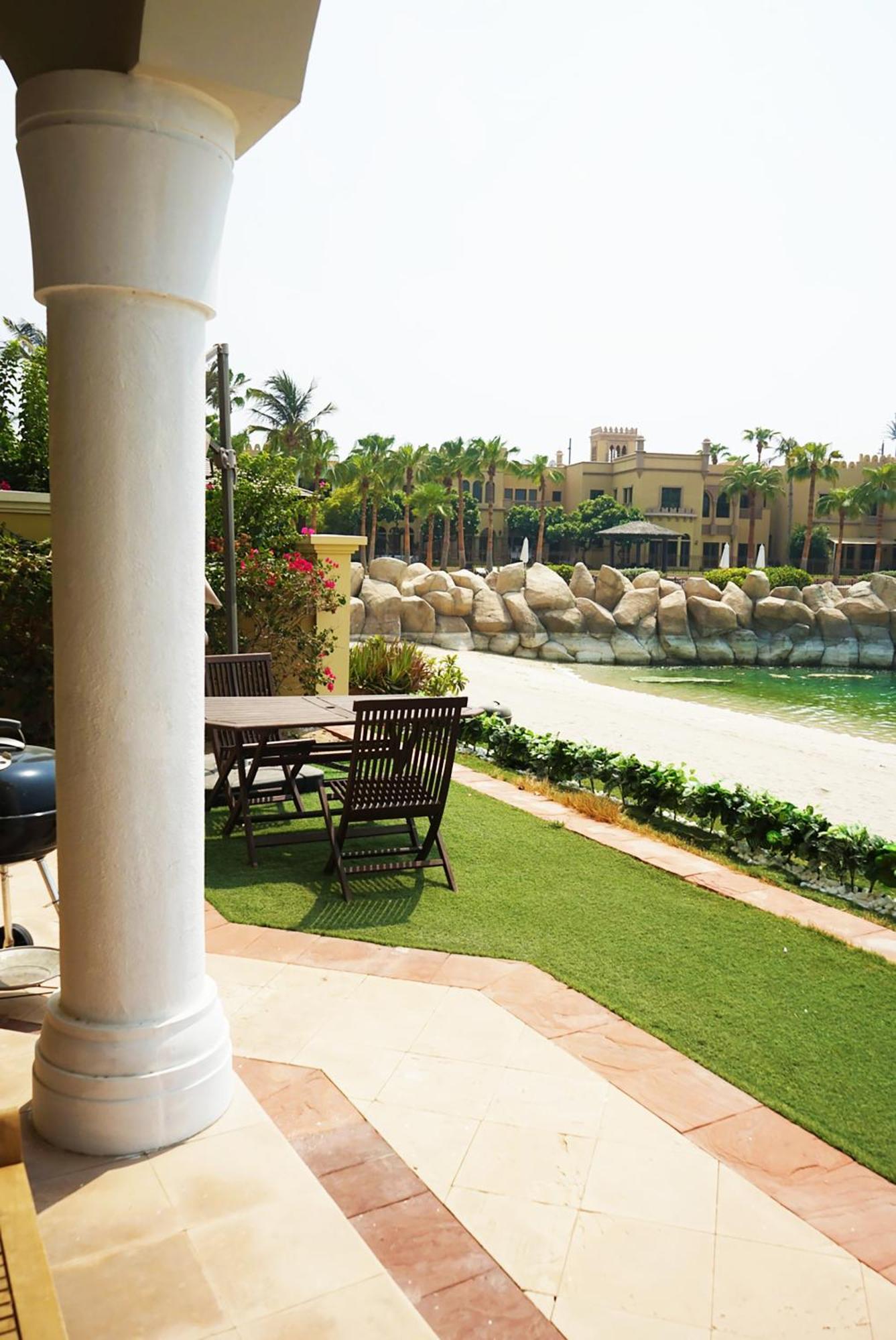 Villa Luxe 4br On Palm Jumeirah With Beach Access *