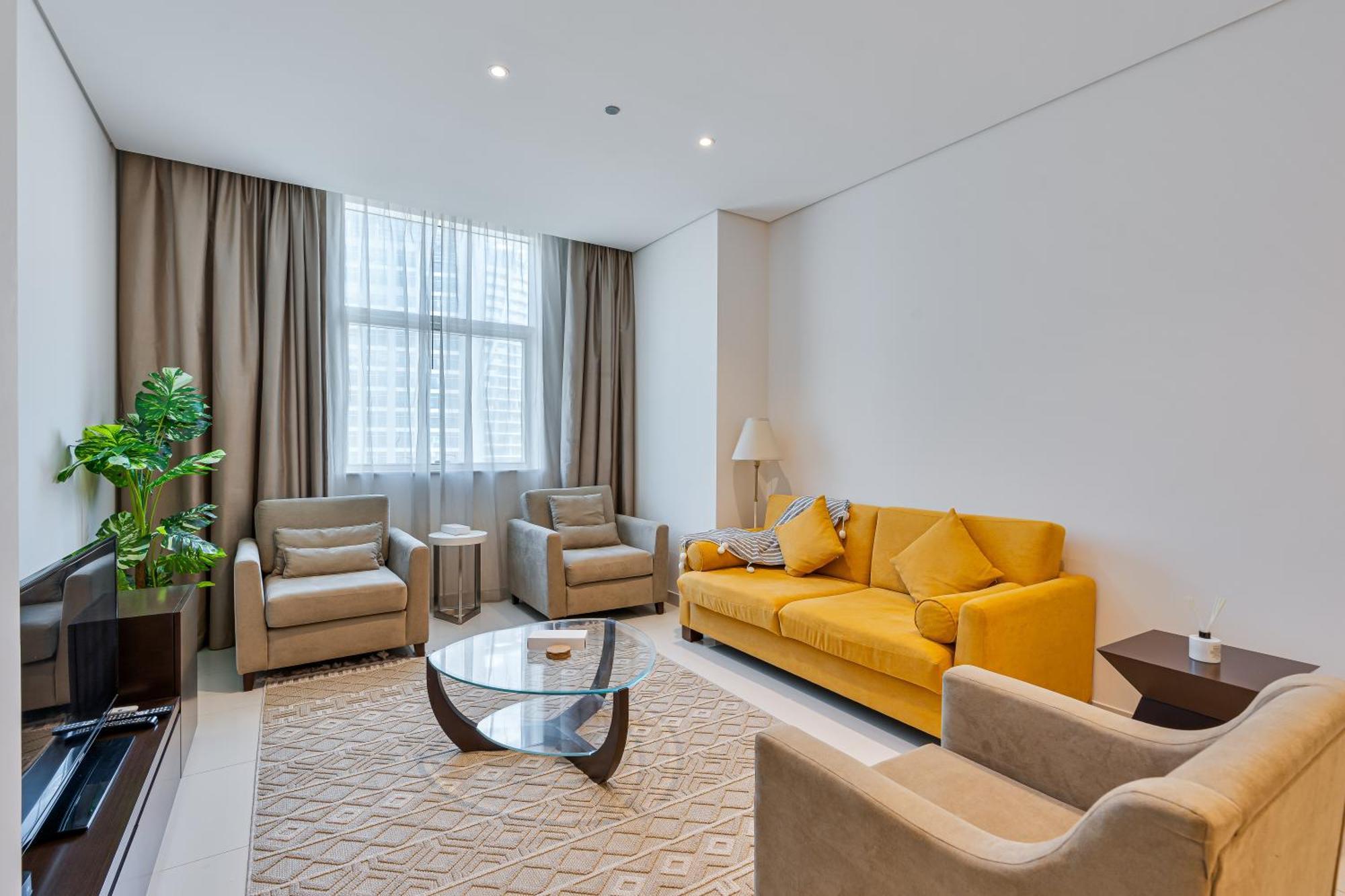 Discover Urban Chic -vibrant Life * Dubai