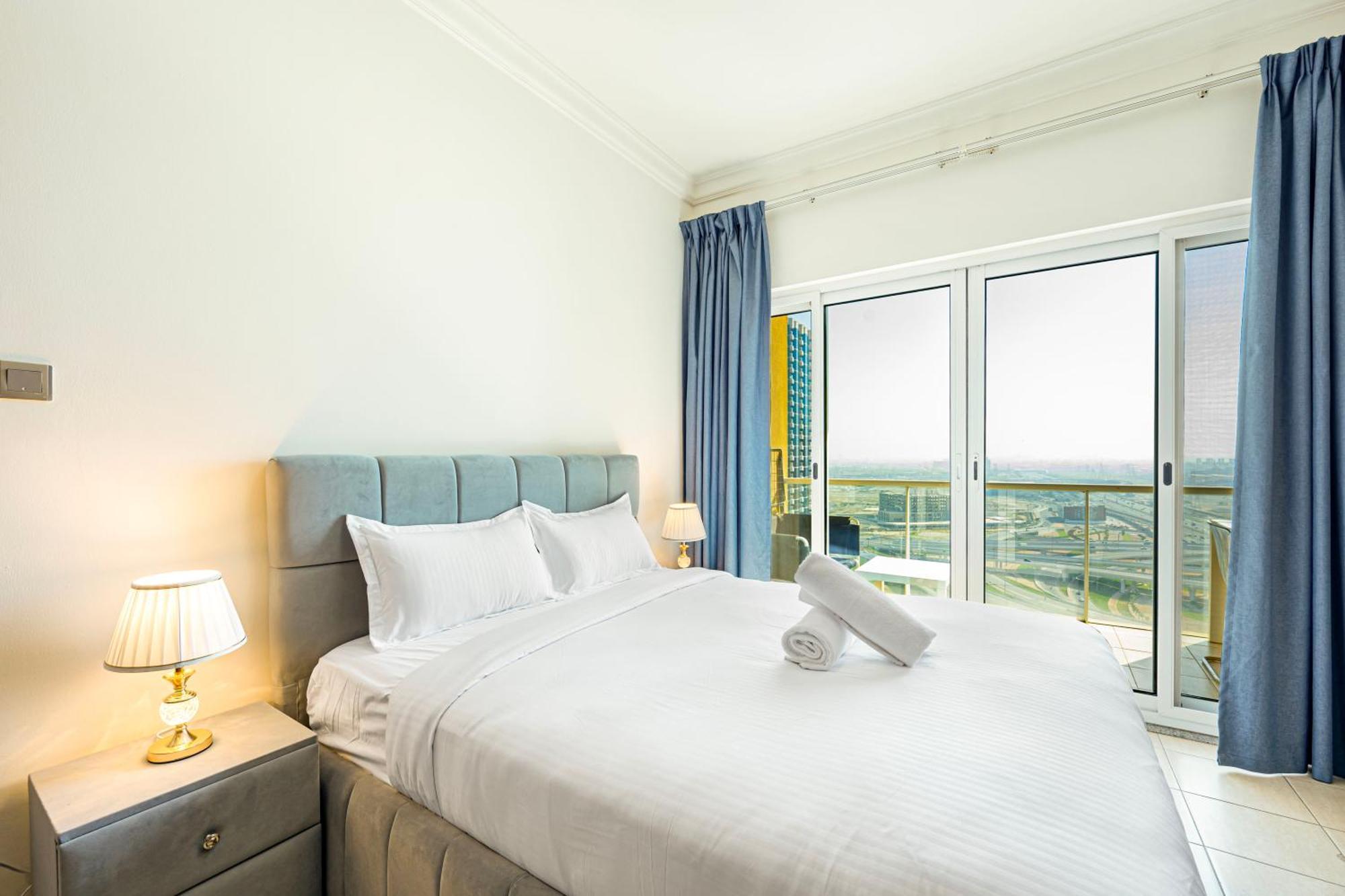 Splendid Close To Jbr Apartment