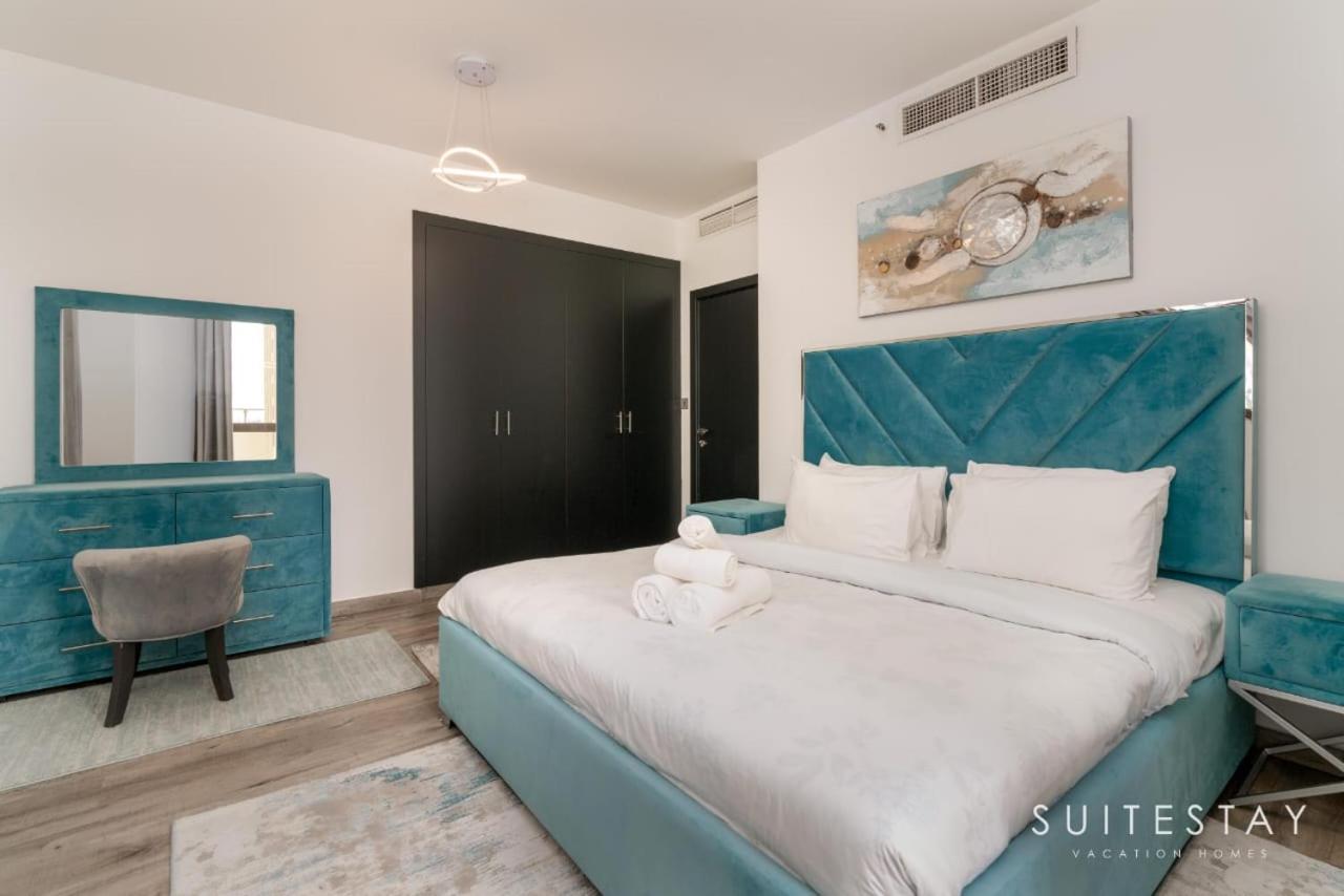 A Cosmopolitan Murjan 5 Apartment *