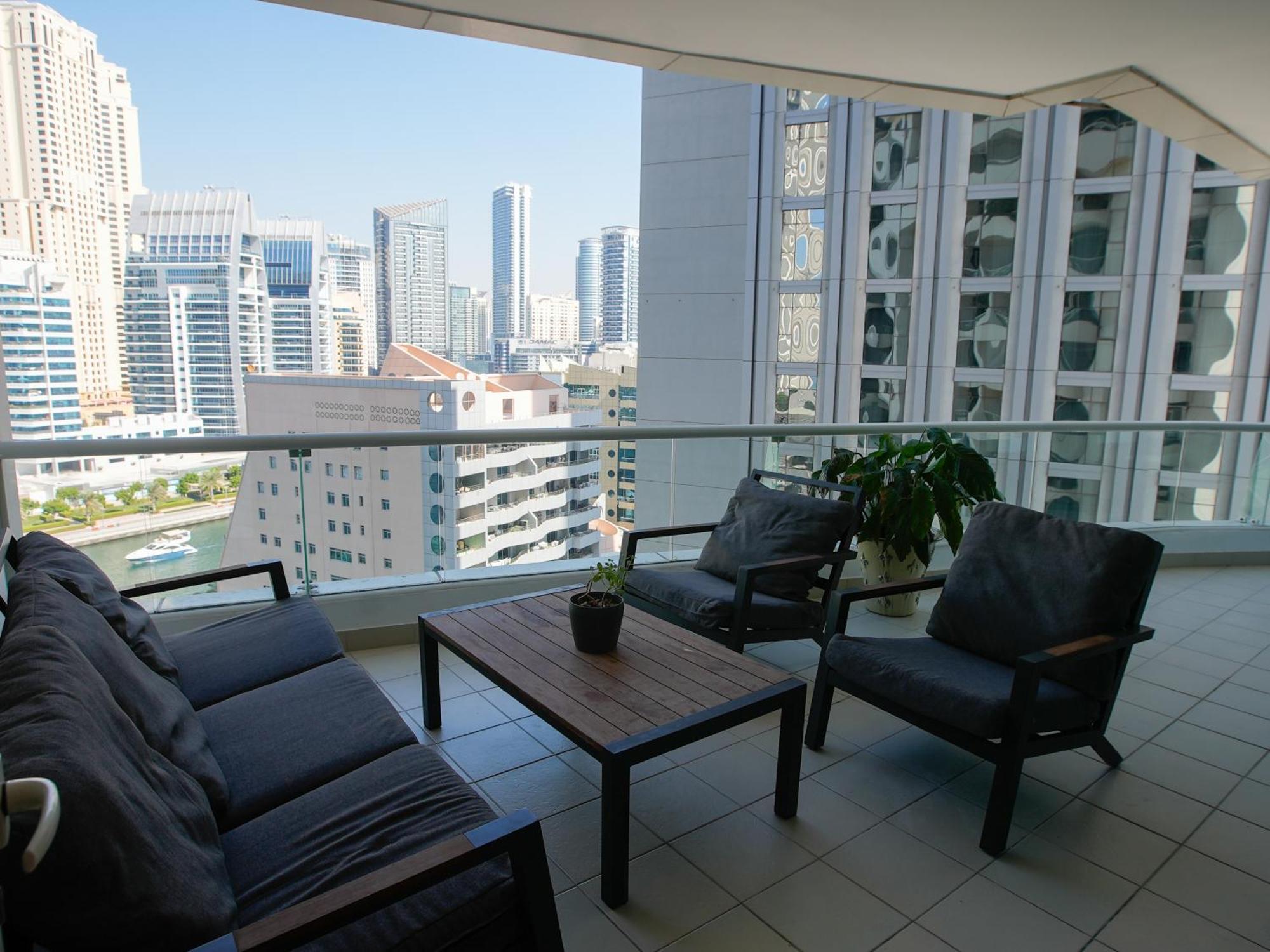 Modern Spacious 3-bedroom Maid's With Marina Views * Dubai