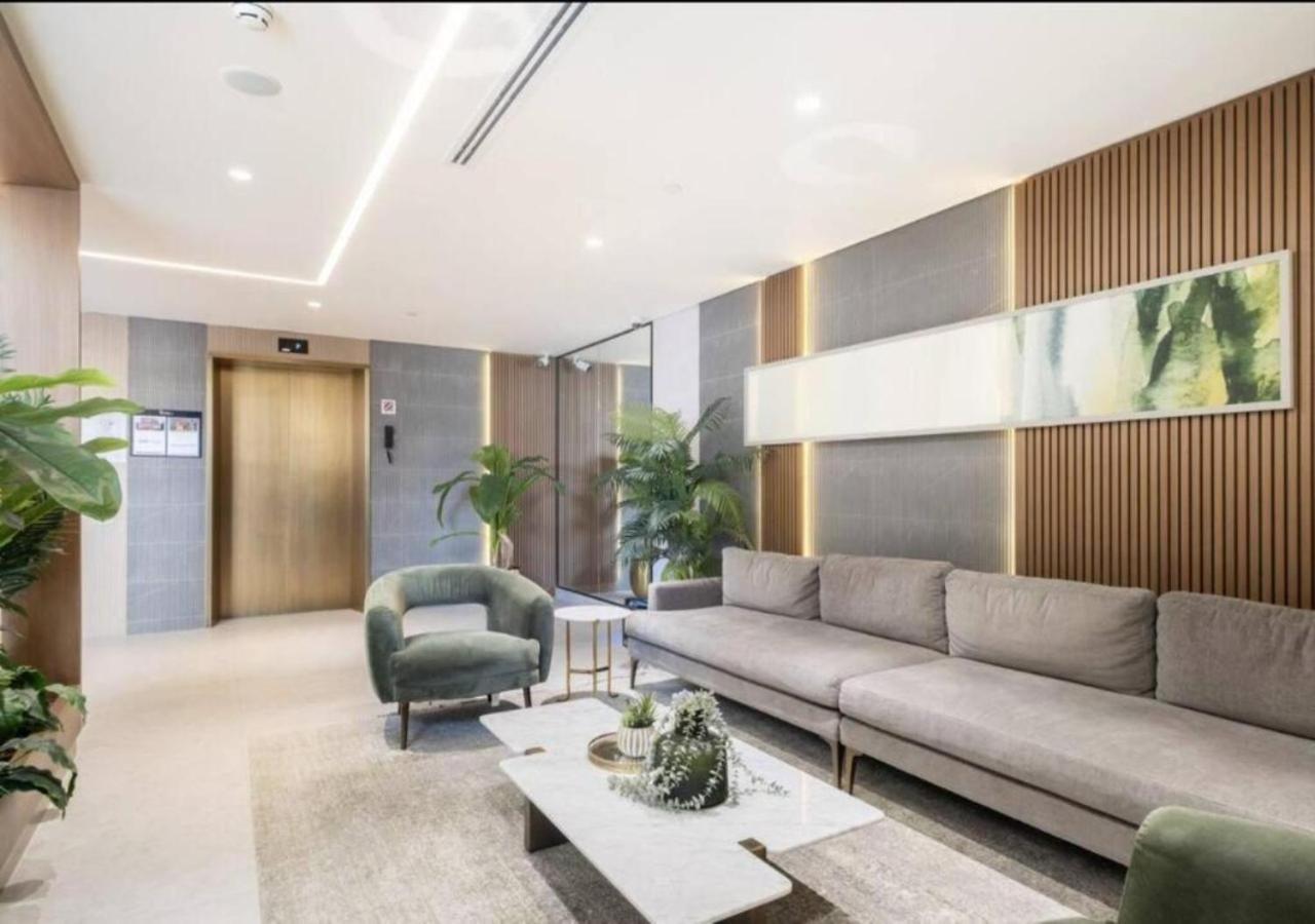 Apartamento New Luxury Near Marina-4min Walk From Metro *