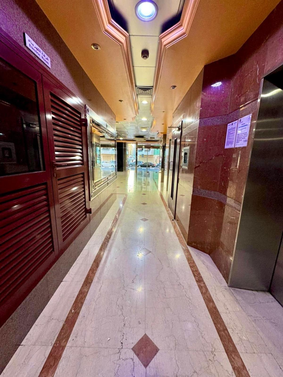 Privatunterkunft Aavhr Youth Holiday Near Burjuman Metro Station *