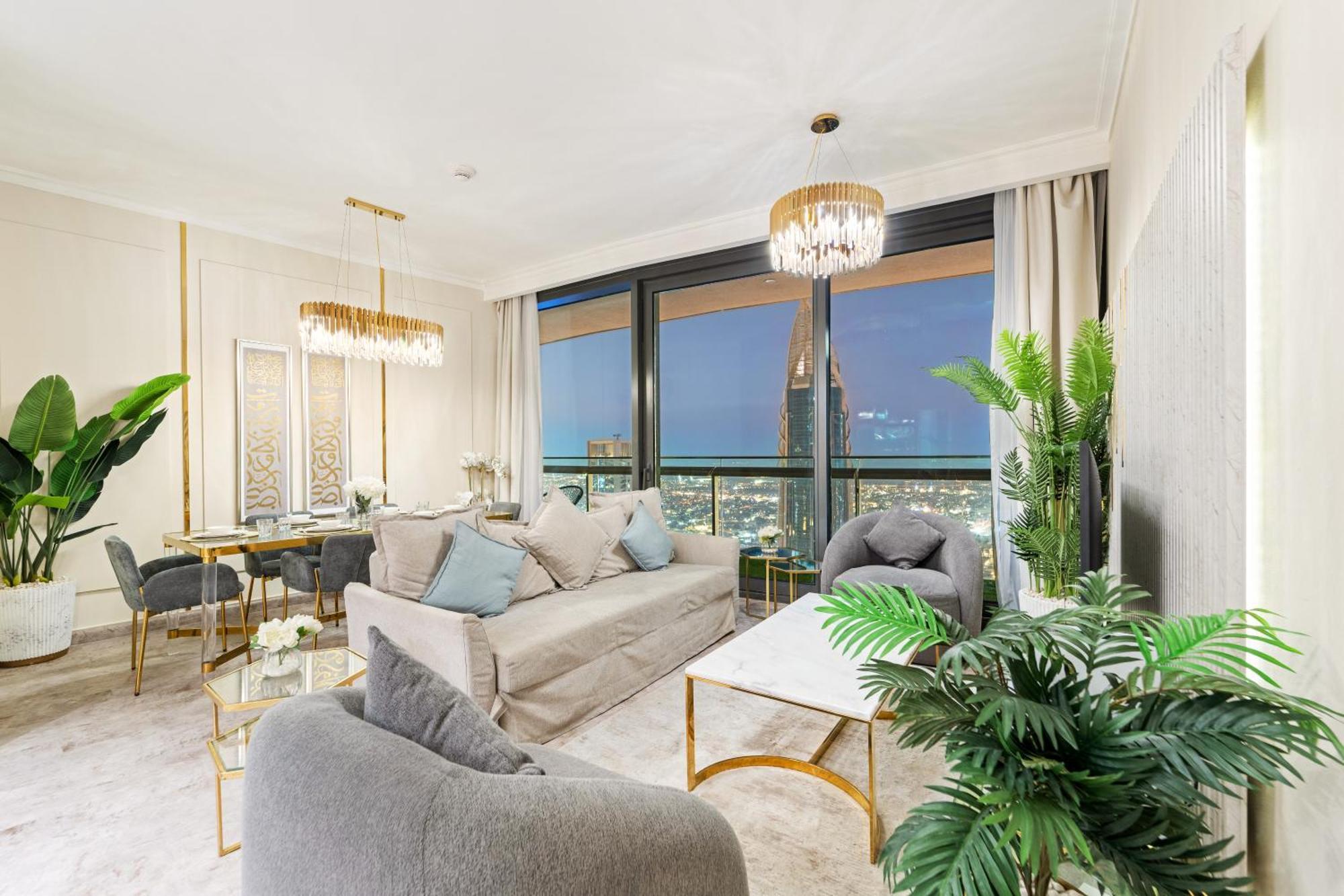 Apartment First Class 2br With Full Skyline & Sea View *