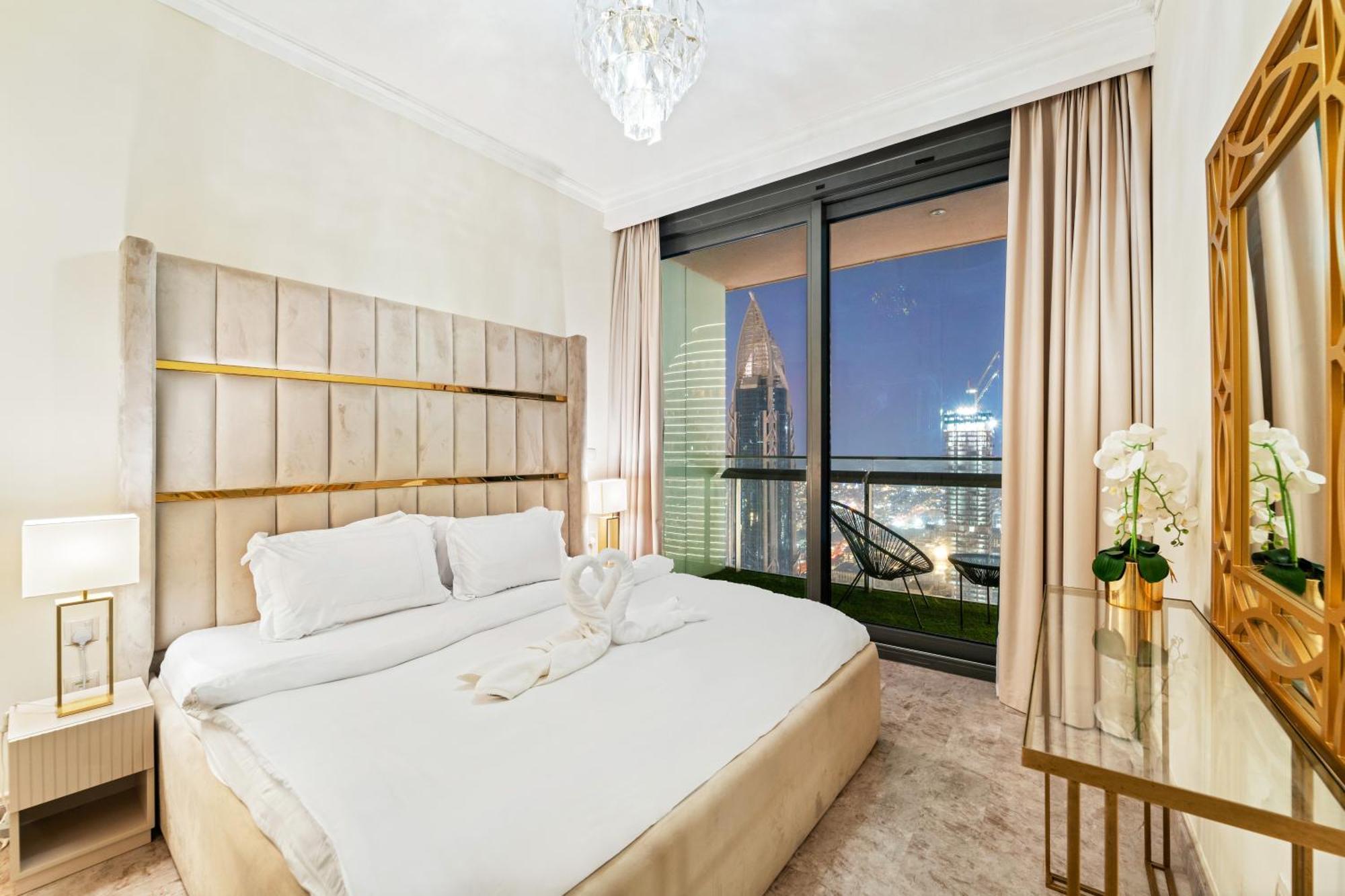 Apartment First Class 2br With Full Skyline & Sea View *