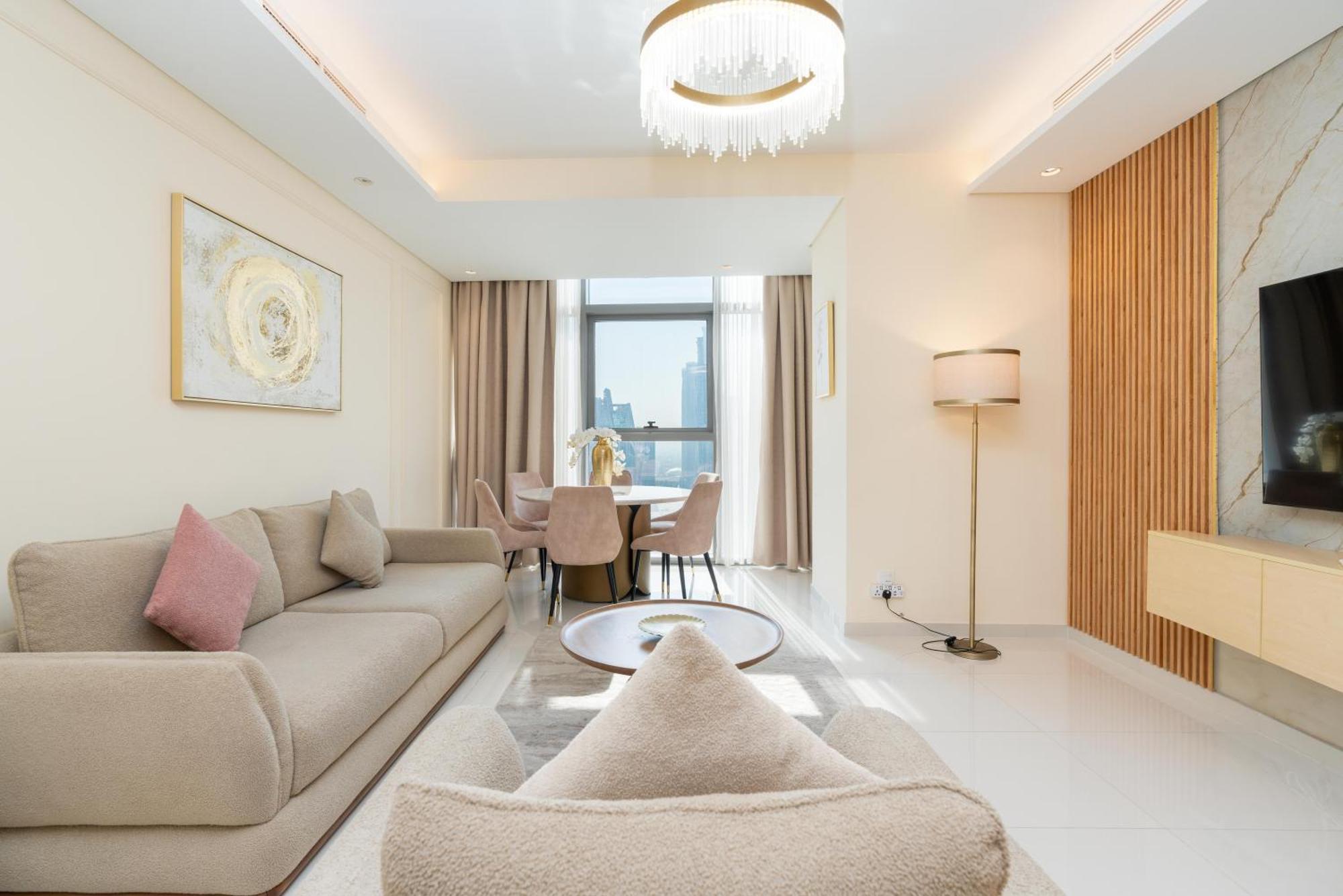 Infinity Pool & Burj Khalifa View L Luxe Paramount Apartment *