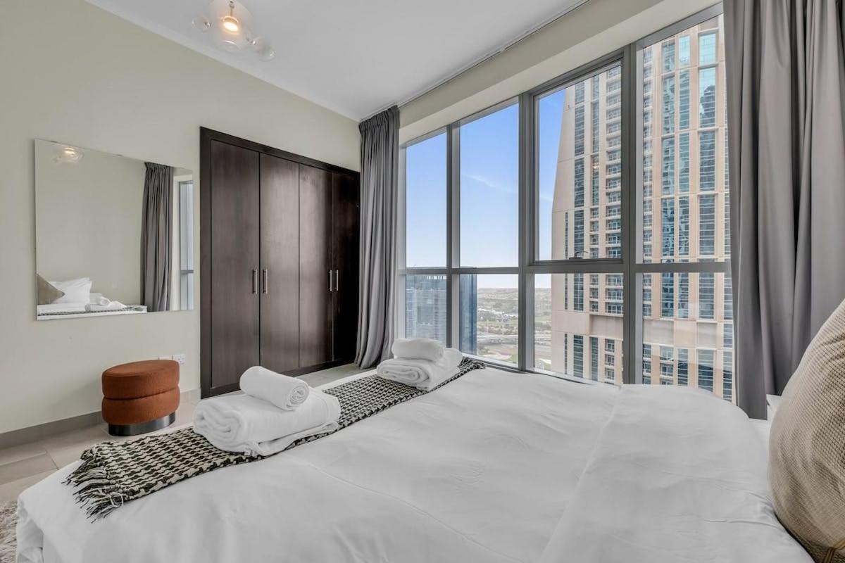 Spacious 2br Torch Tower-l34 Near Marina Walk Apartment Dubai
