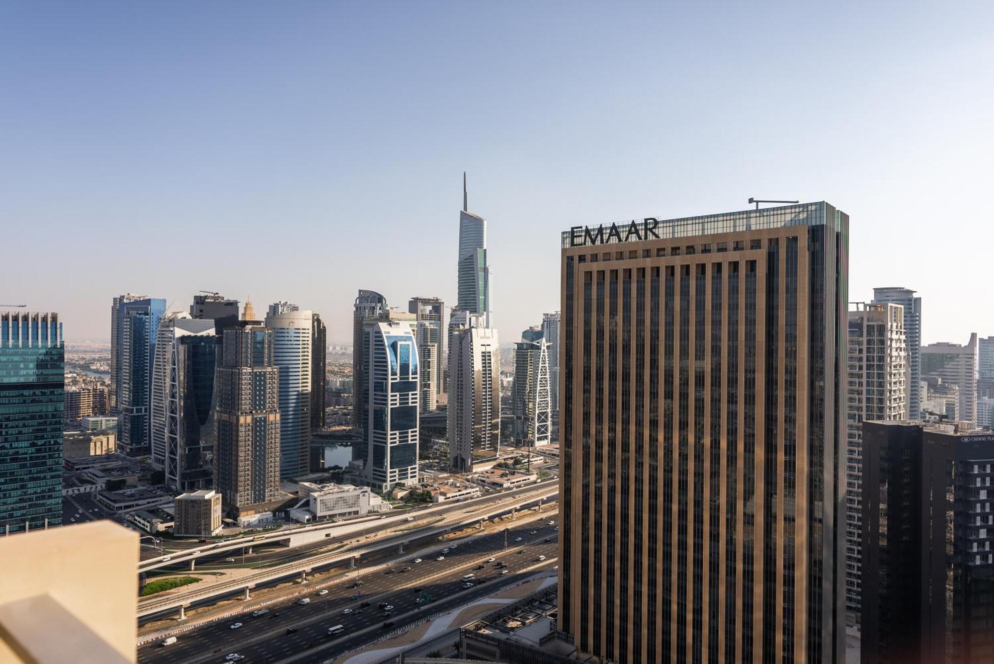 In Address Marina Residences Connected To Marina Mall * Dubai