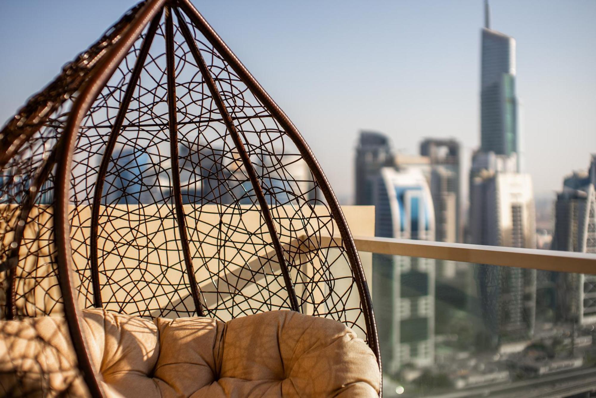 In Address Marina Residences Connected To Marina Mall Apartment *