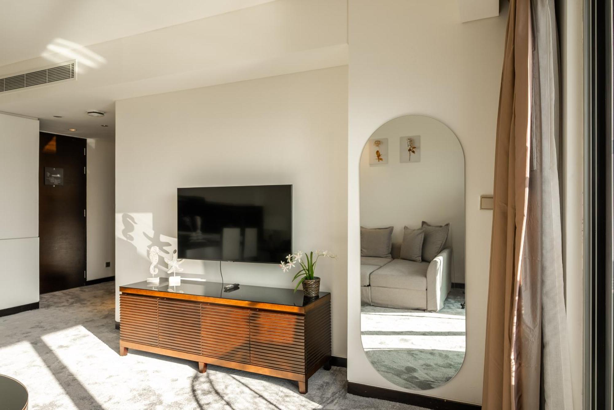 In Address Marina Residences Connected To Marina Mall *