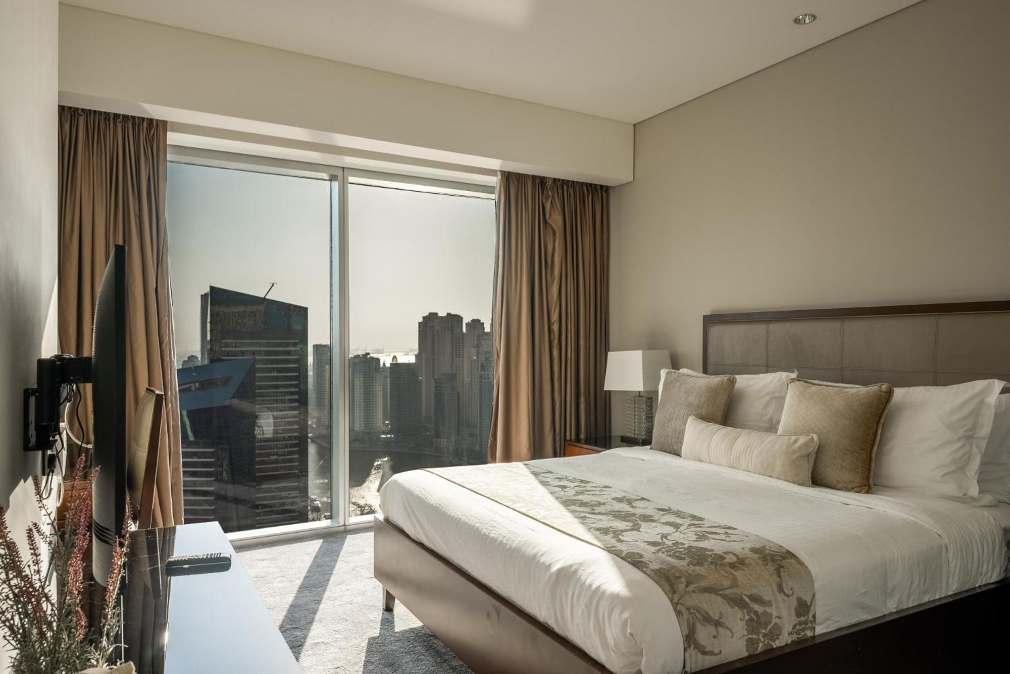 Apartment In Address Marina Residences Connected To Marina Mall