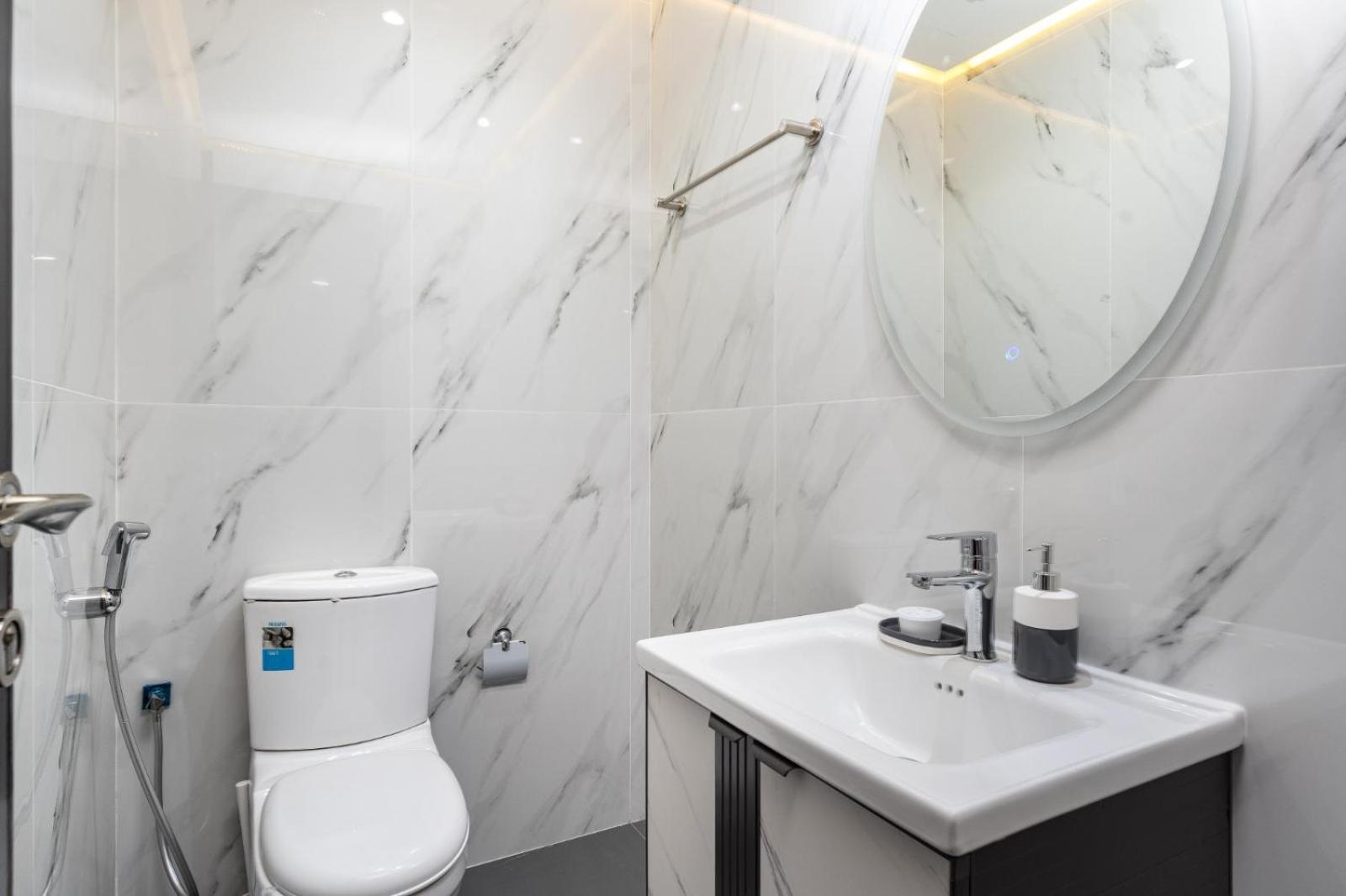 Apartment 2br In Marina, Near Marina Dubai