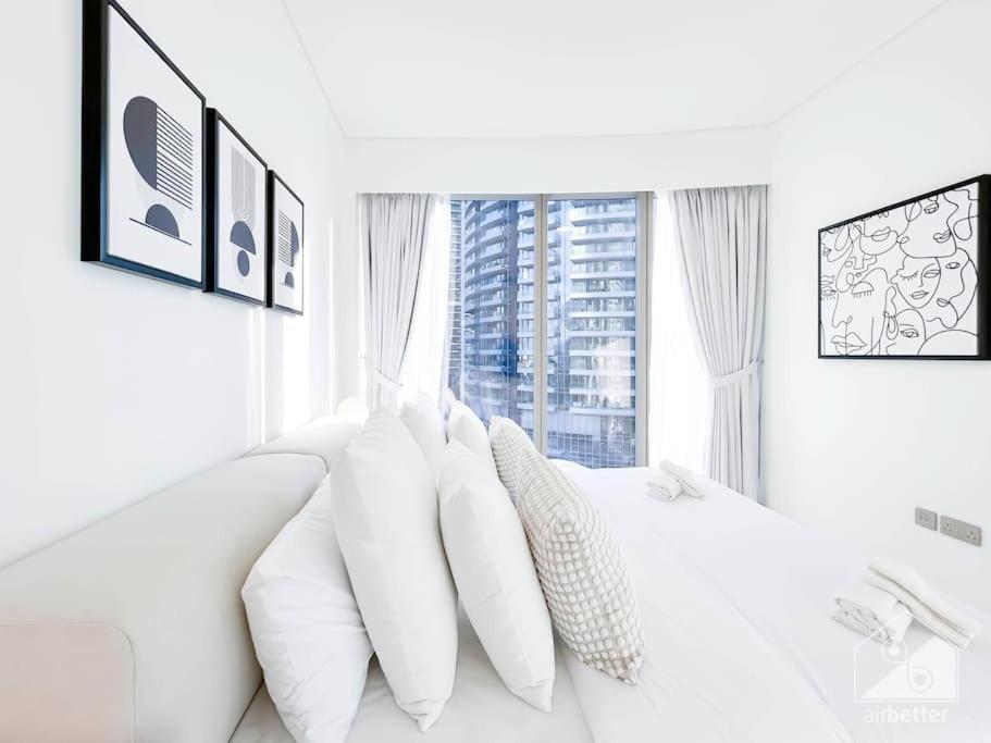Luxury & Elegance In Downtown Fountain Views Dubai